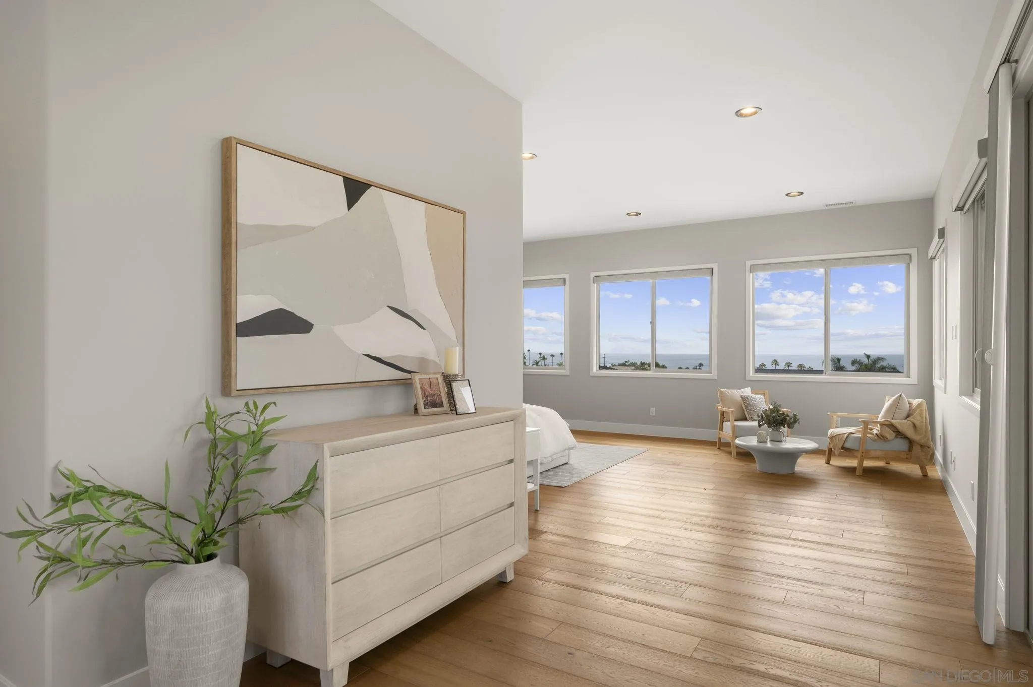 https://cdn.realtyfeed.com/cdn/127/260019485/8af1afc1376413e867d56688f1119783.webp