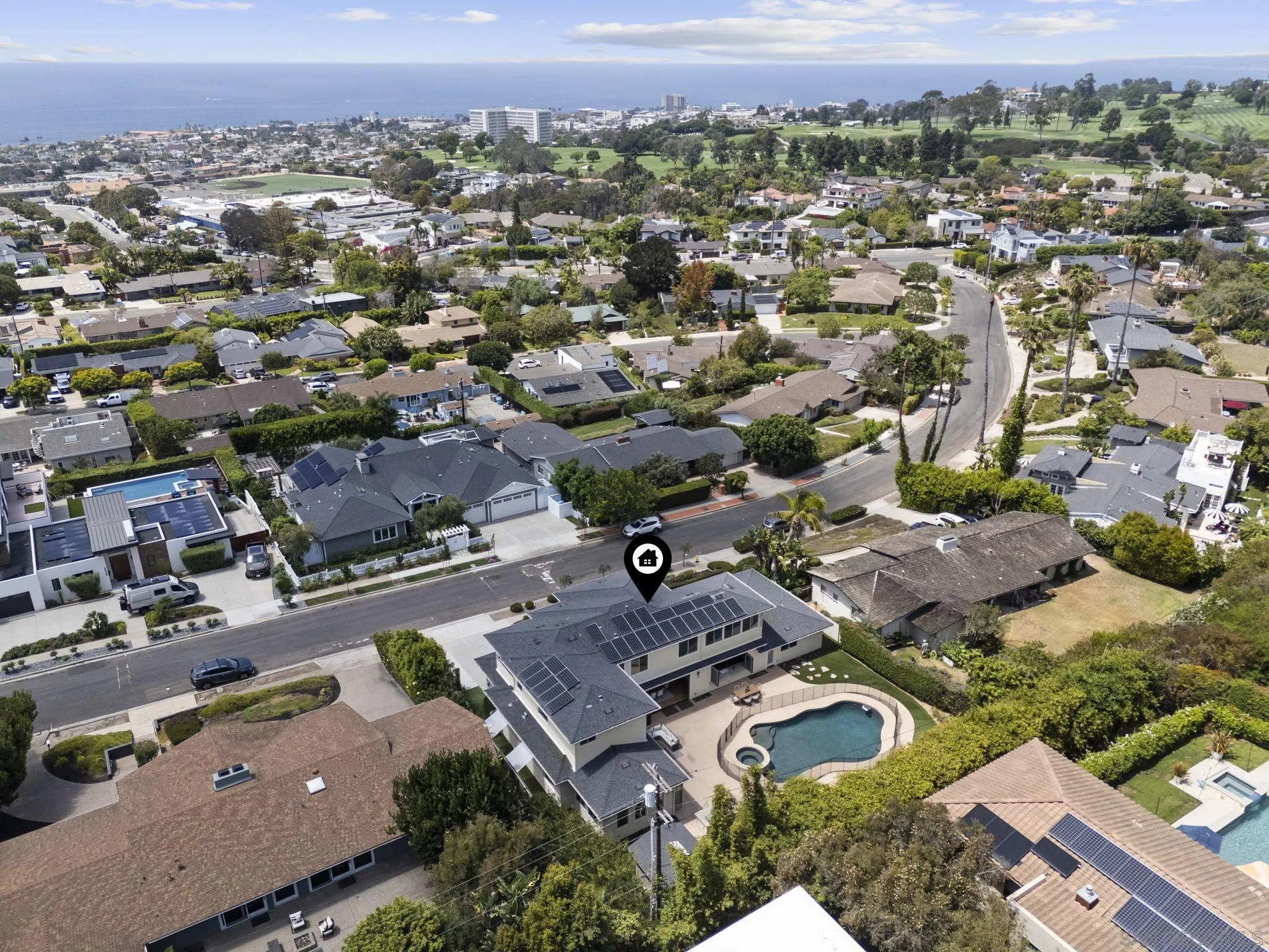 https://cdn.realtyfeed.com/cdn/127/260019485/c4a144b4a9610c2312c1f87ecf866323.webp