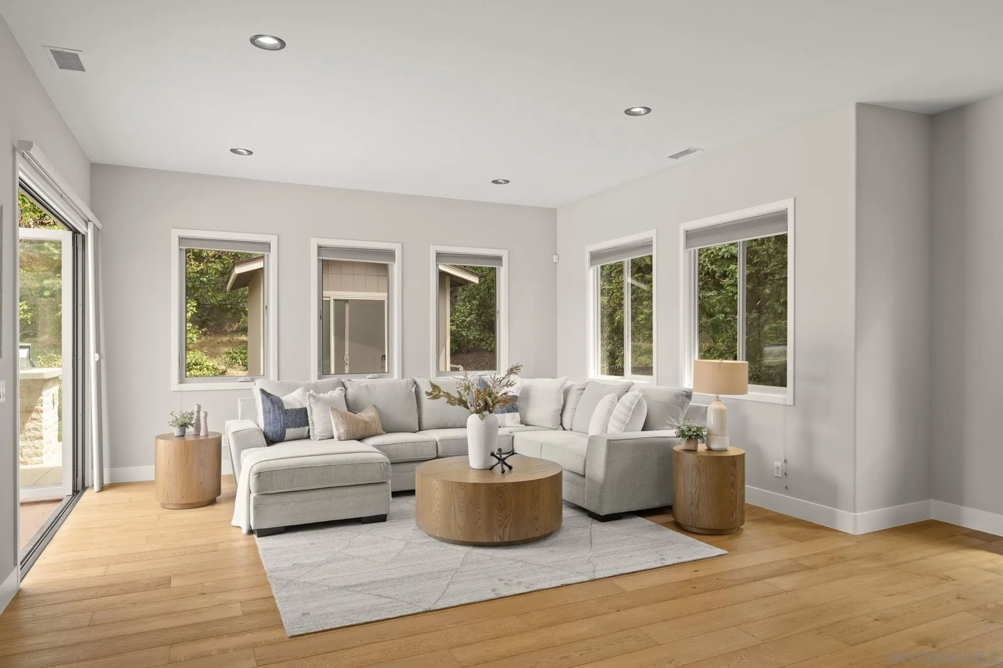 https://cdn.realtyfeed.com/cdn/127/260019485/c60ccad304d781ed972b02872defc387.webp