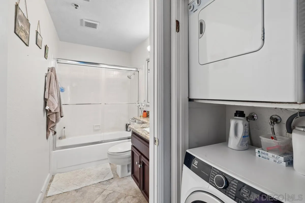 Photo #19: 260019486 Listing: Photo #19