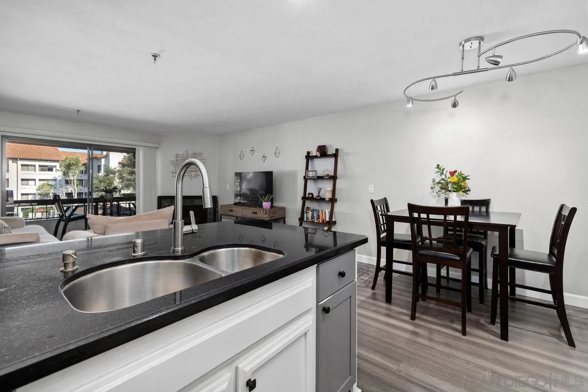 Photo #11: 260019486 Listing: Photo #11