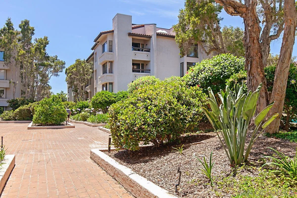 Photo #33: 260019486 Listing: Photo #33