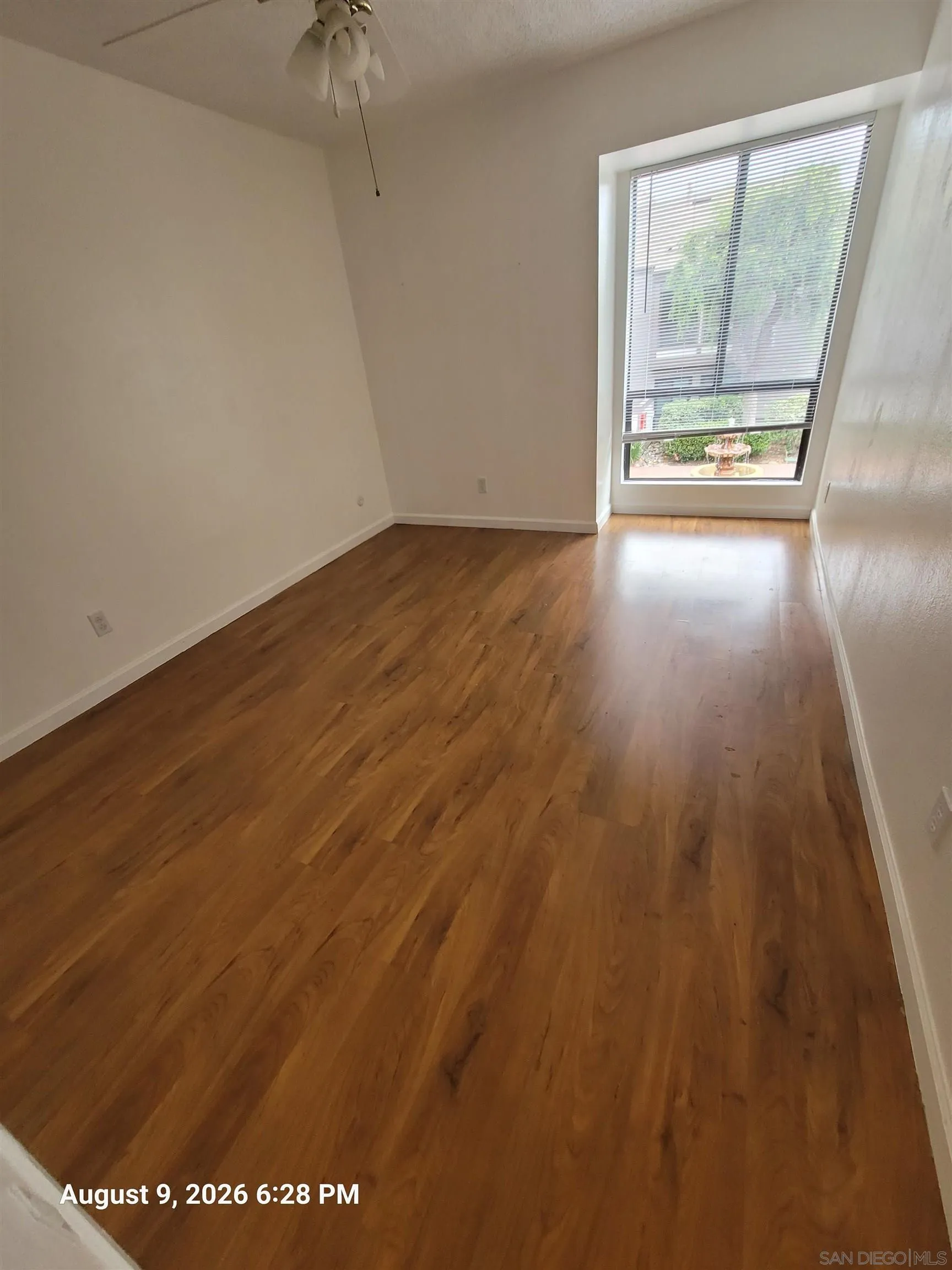 https://cdn.realtyfeed.com/cdn/127/260019492/f7b1c70a5309a63230ef0141b297f64b.webp