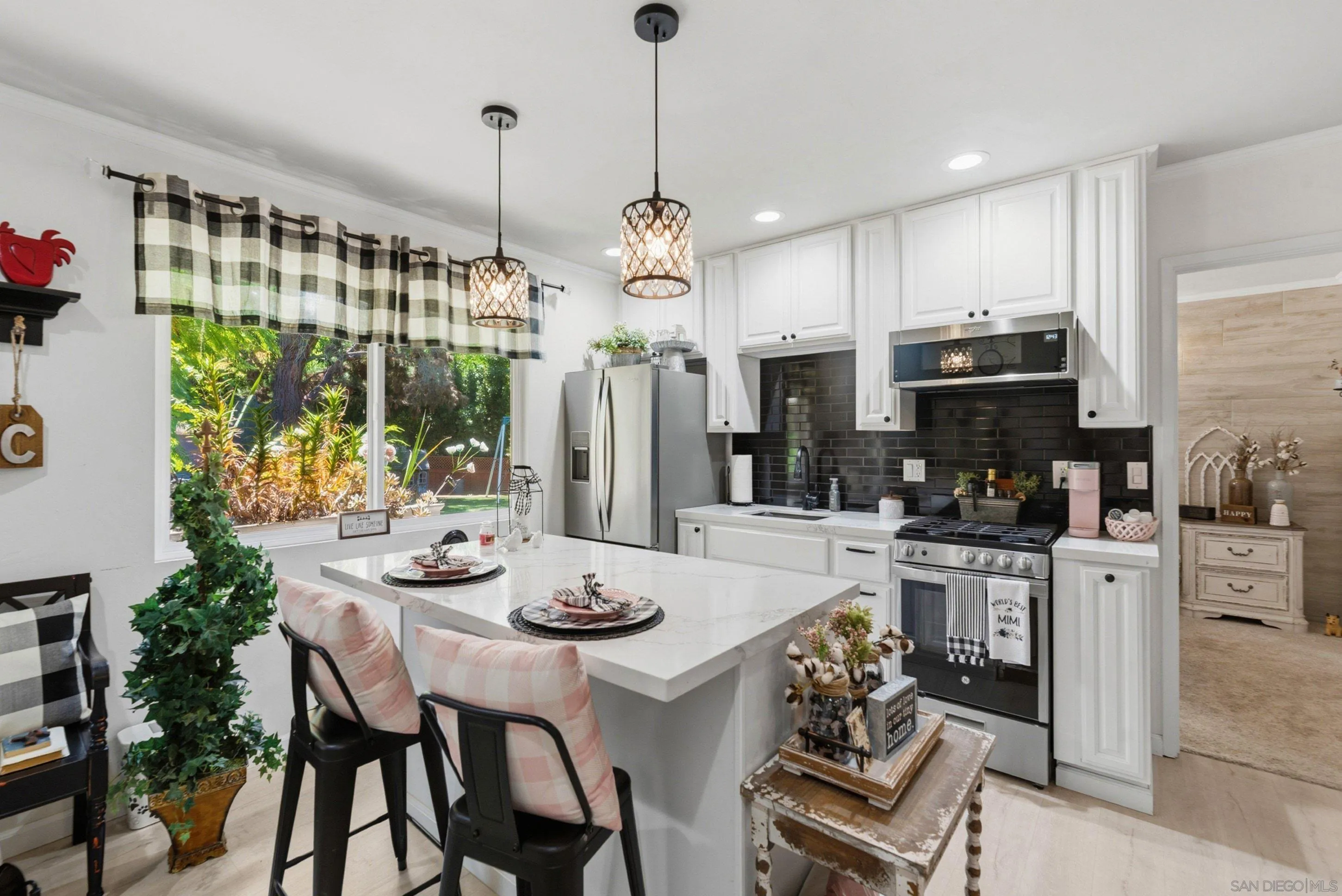 https://cdn.realtyfeed.com/cdn/127/260019496/1b2e8b8d17bff04ef5e7bde6dc9aa55b.webp