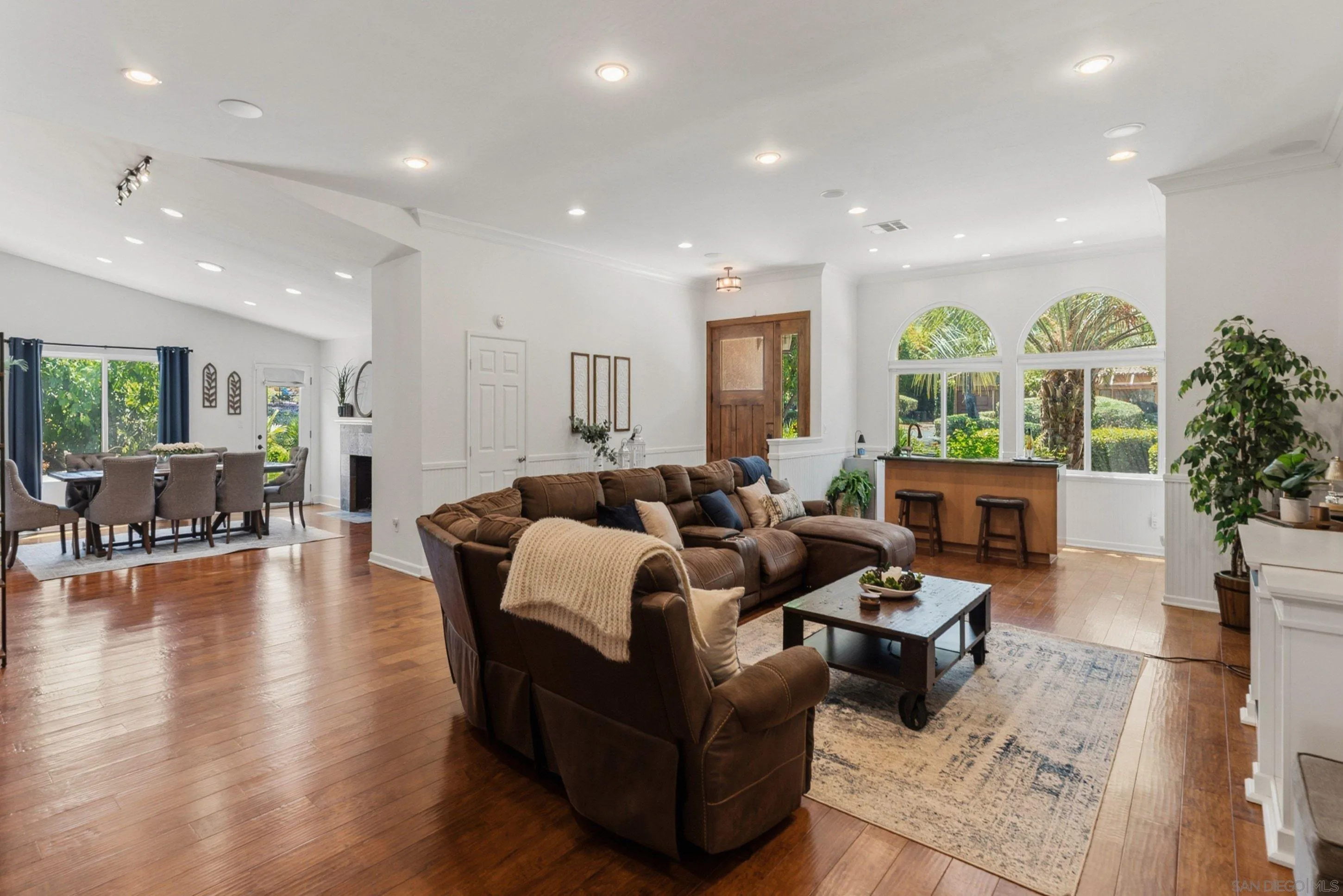 https://cdn.realtyfeed.com/cdn/127/260019496/4a528bd6686124a3d9b6093e86a130f7.webp