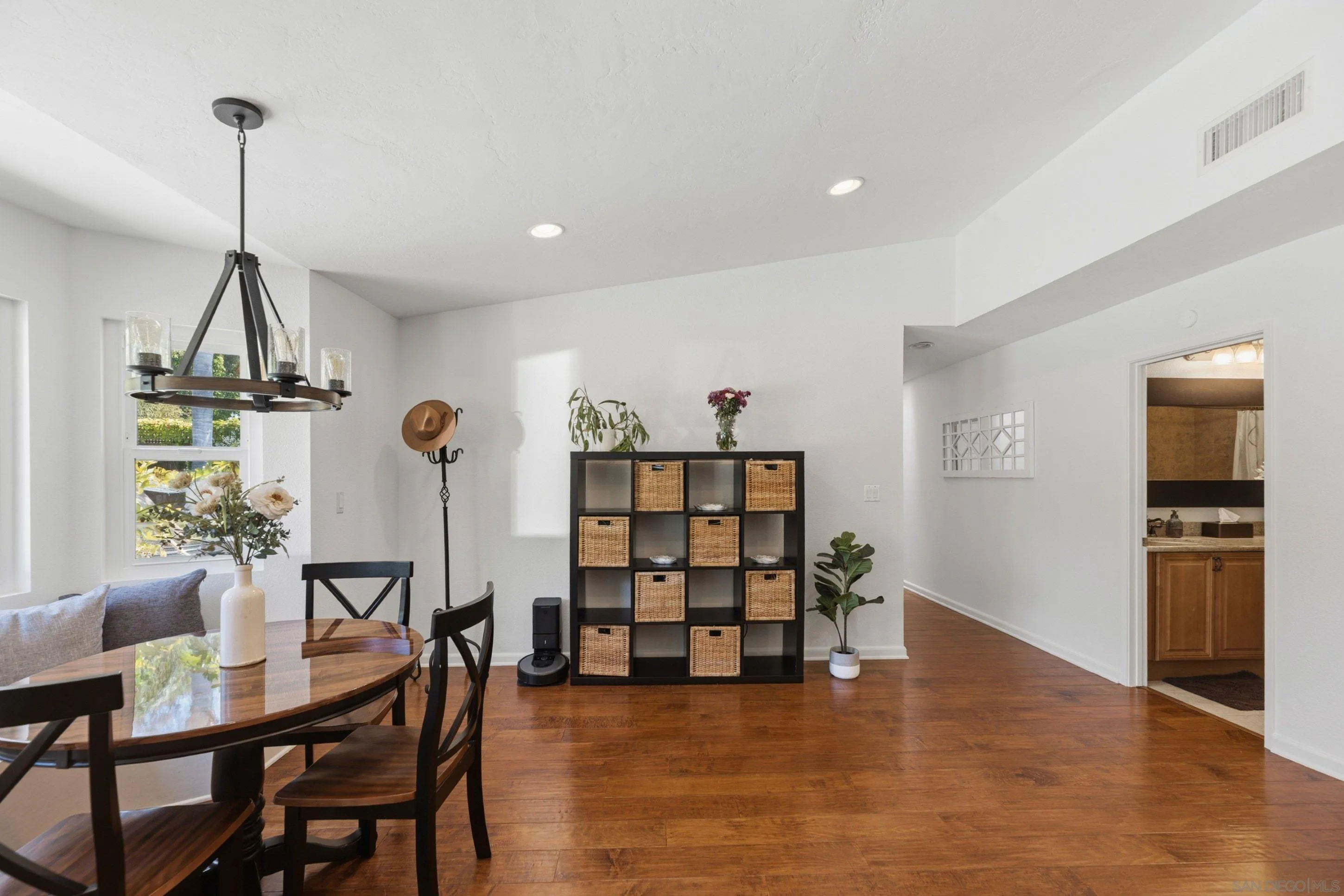 https://cdn.realtyfeed.com/cdn/127/260019496/4bef08ca4f58aab8651a171e3f28a8aa.webp