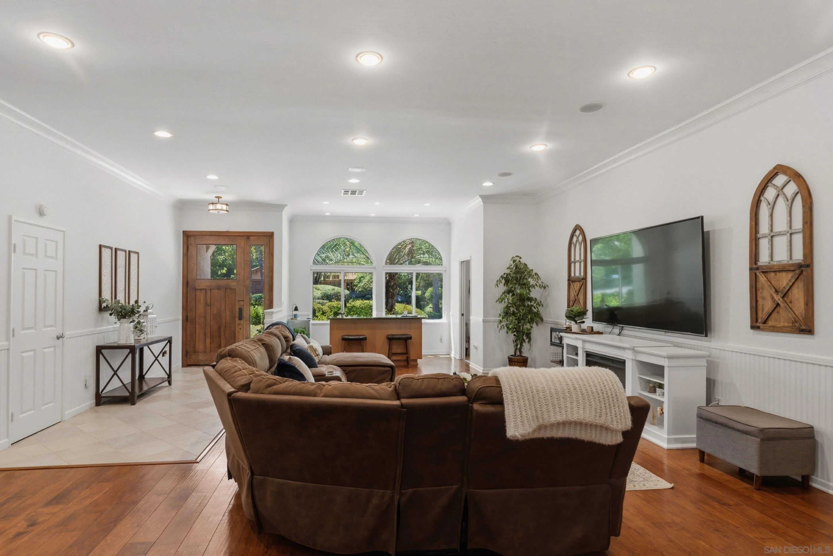 https://cdn.realtyfeed.com/cdn/127/260019496/579a6290f5a35ad6166f33561525ff5d.webp