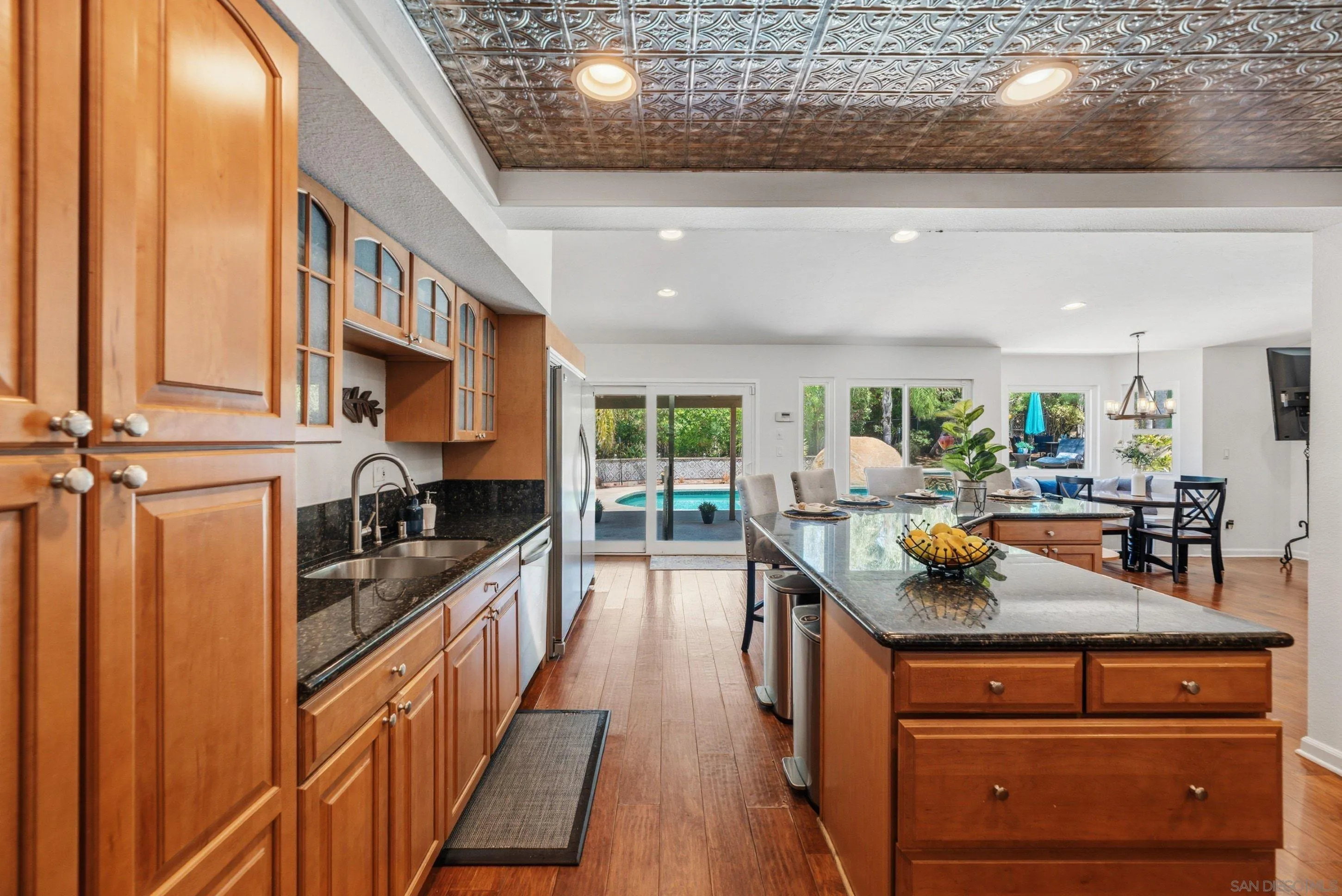 https://cdn.realtyfeed.com/cdn/127/260019496/a171ca0ec13db2f4807e54b7137bb0ec.webp