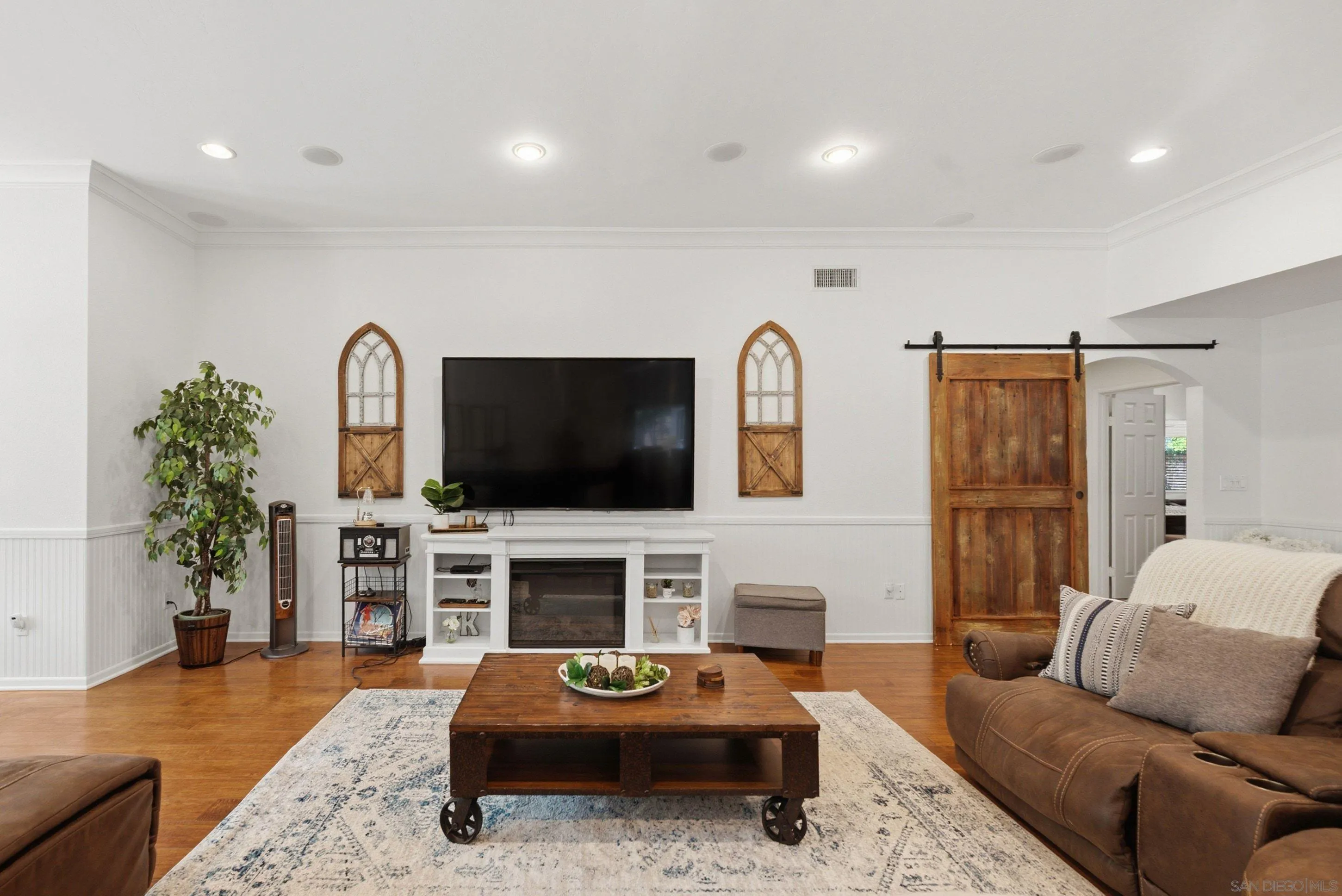 https://cdn.realtyfeed.com/cdn/127/260019496/f32045e872b659b7dc8f120c01b5ee90.webp