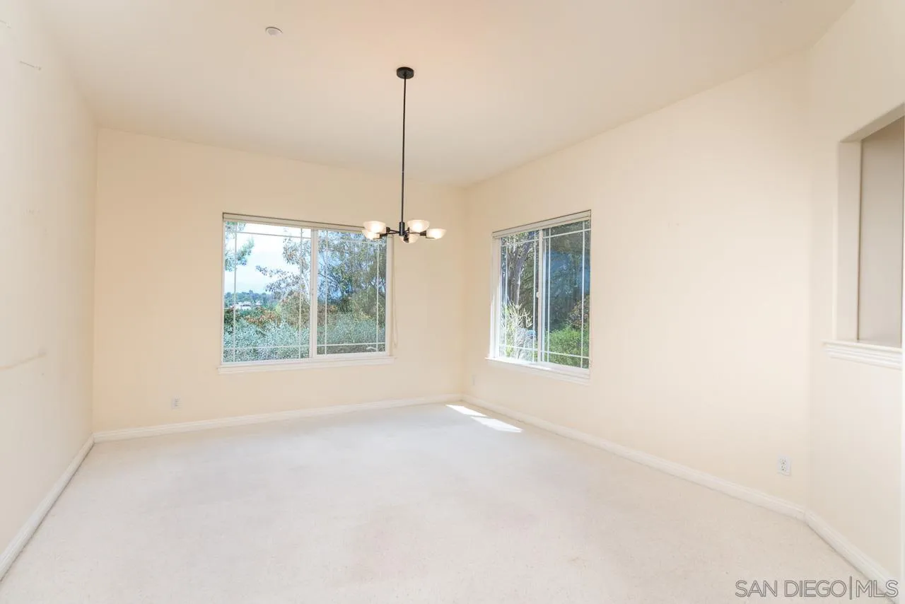 613 Carnation Lane, Fallbrook, CA 92028 - Photo 5 of 26, Fallbrook, CA