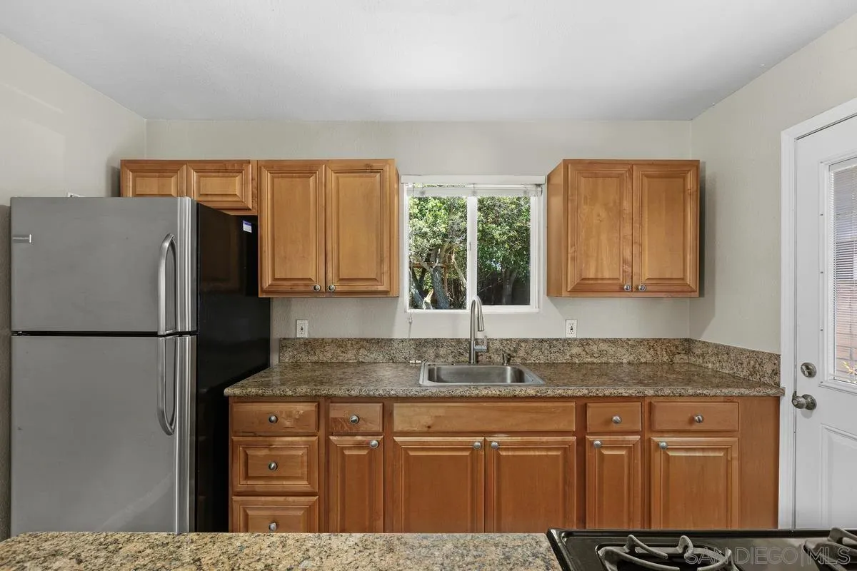 https://cdn.realtyfeed.com/cdn/127/260019505/07bbff61734b797f740710e7837ac428.webp
