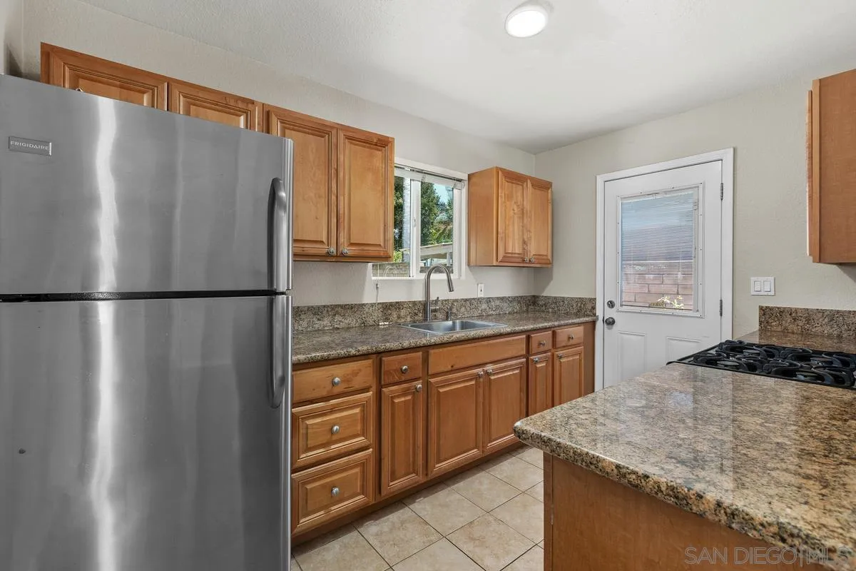 https://cdn.realtyfeed.com/cdn/127/260019505/319703642eefa78fcbd13c7884355f26.webp
