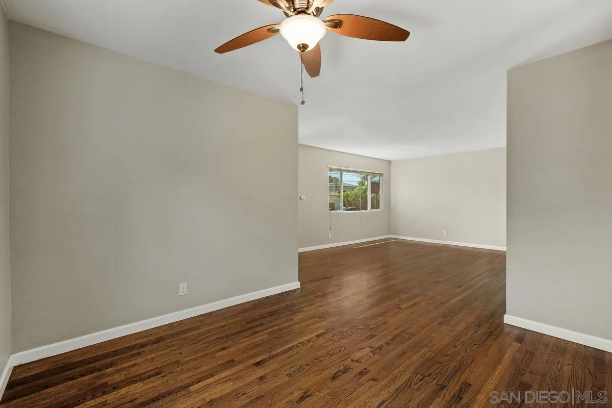https://cdn.realtyfeed.com/cdn/127/260019505/62a2a781919091738ec50907b5ac0eb3.webp
