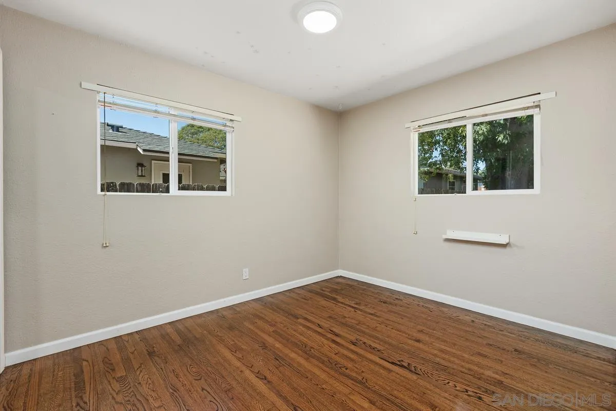https://cdn.realtyfeed.com/cdn/127/260019505/fcef49edea5f19740578a866aad5fba6.webp
