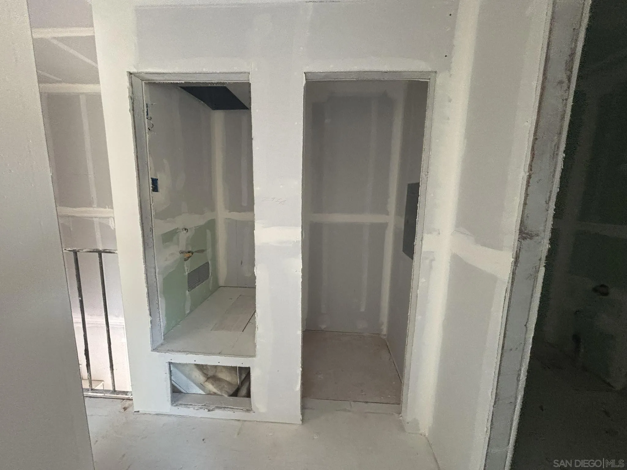 https://cdn.realtyfeed.com/cdn/127/260019506/25ebfd9d70007c595210836f252125f1.webp