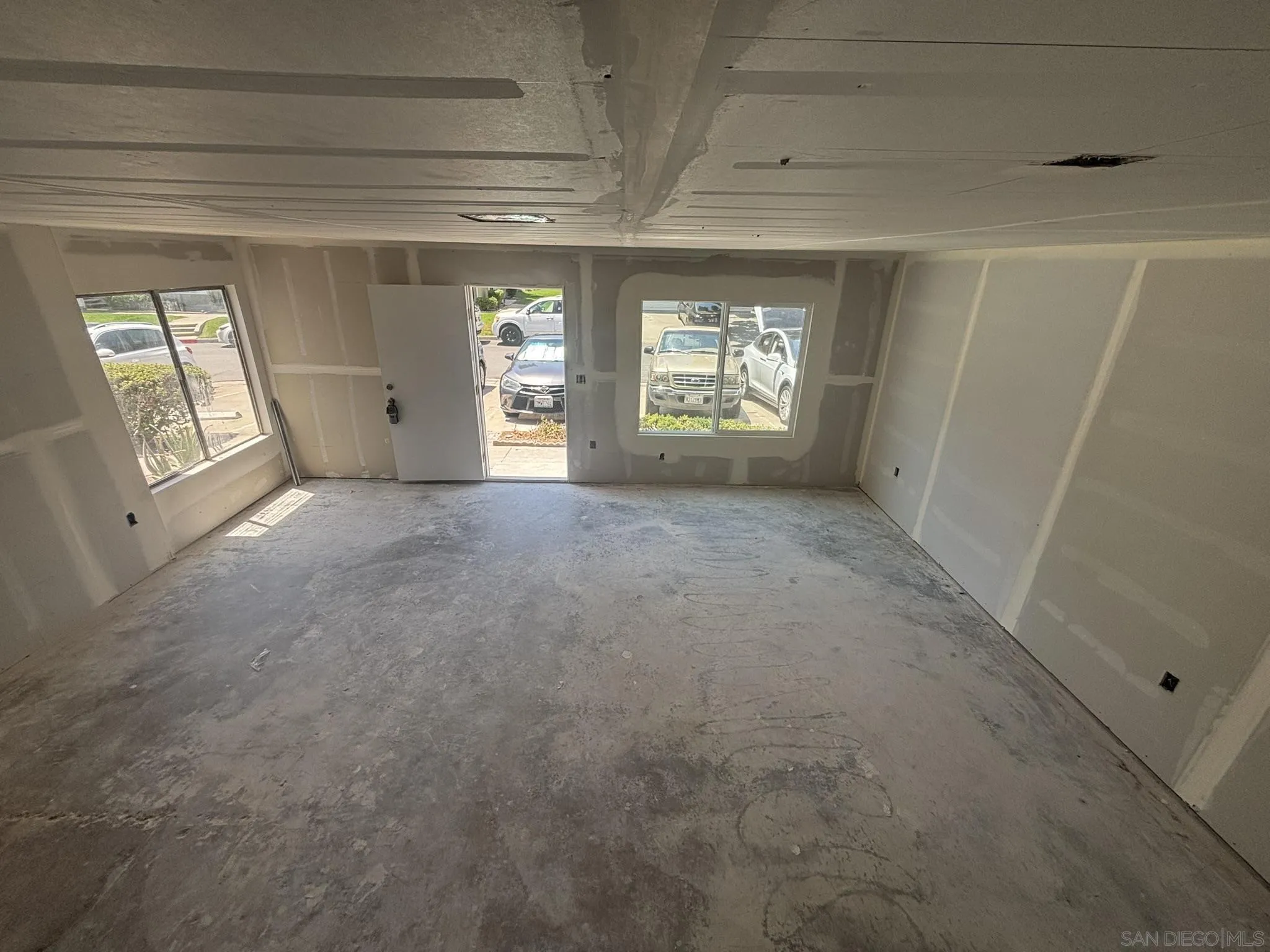 https://cdn.realtyfeed.com/cdn/127/260019506/4aa58df473bd974a62745af6780ce0ce.webp