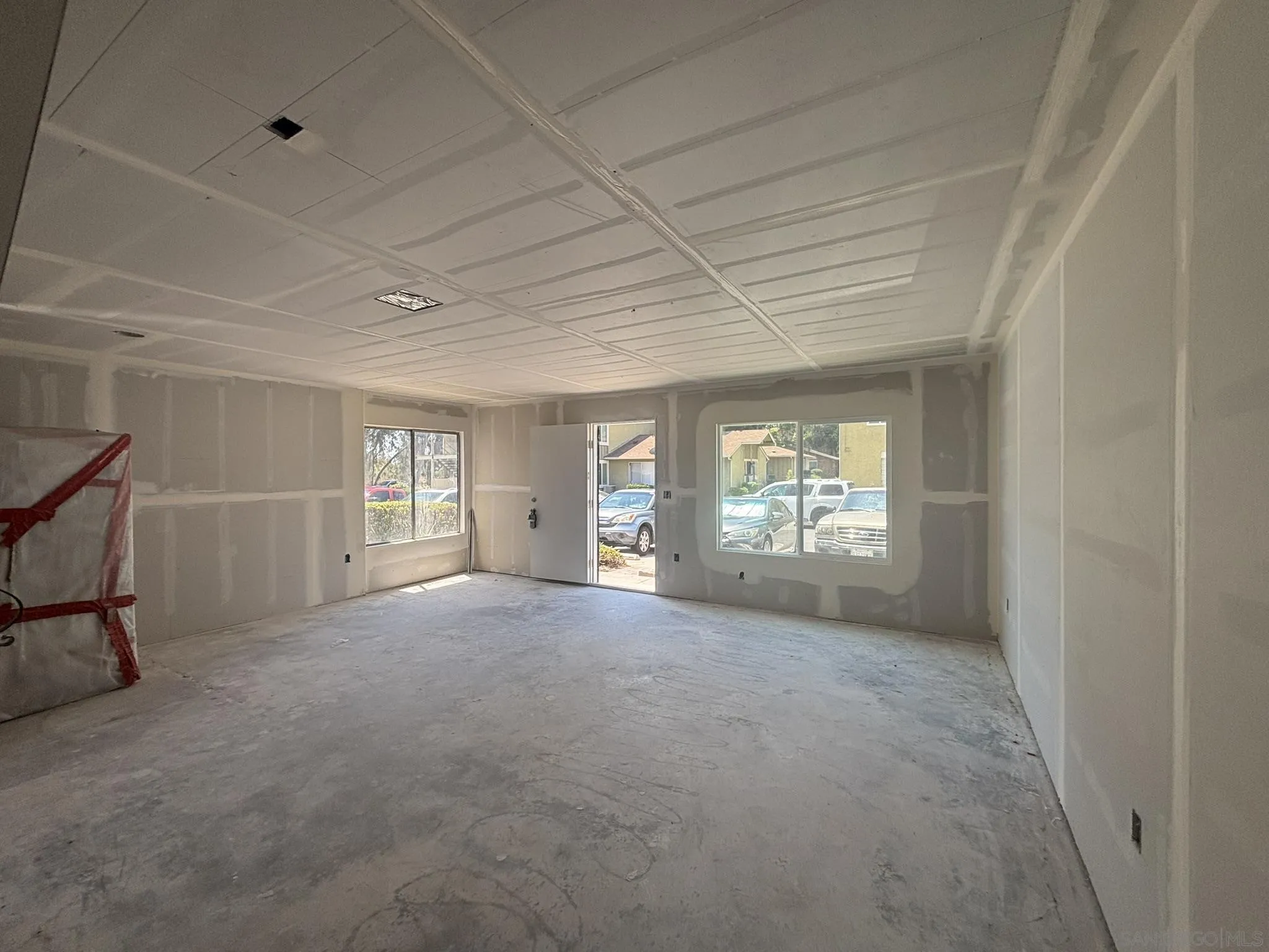 https://cdn.realtyfeed.com/cdn/127/260019506/53bf2c637f7a2a74ffea59c3d1695977.webp