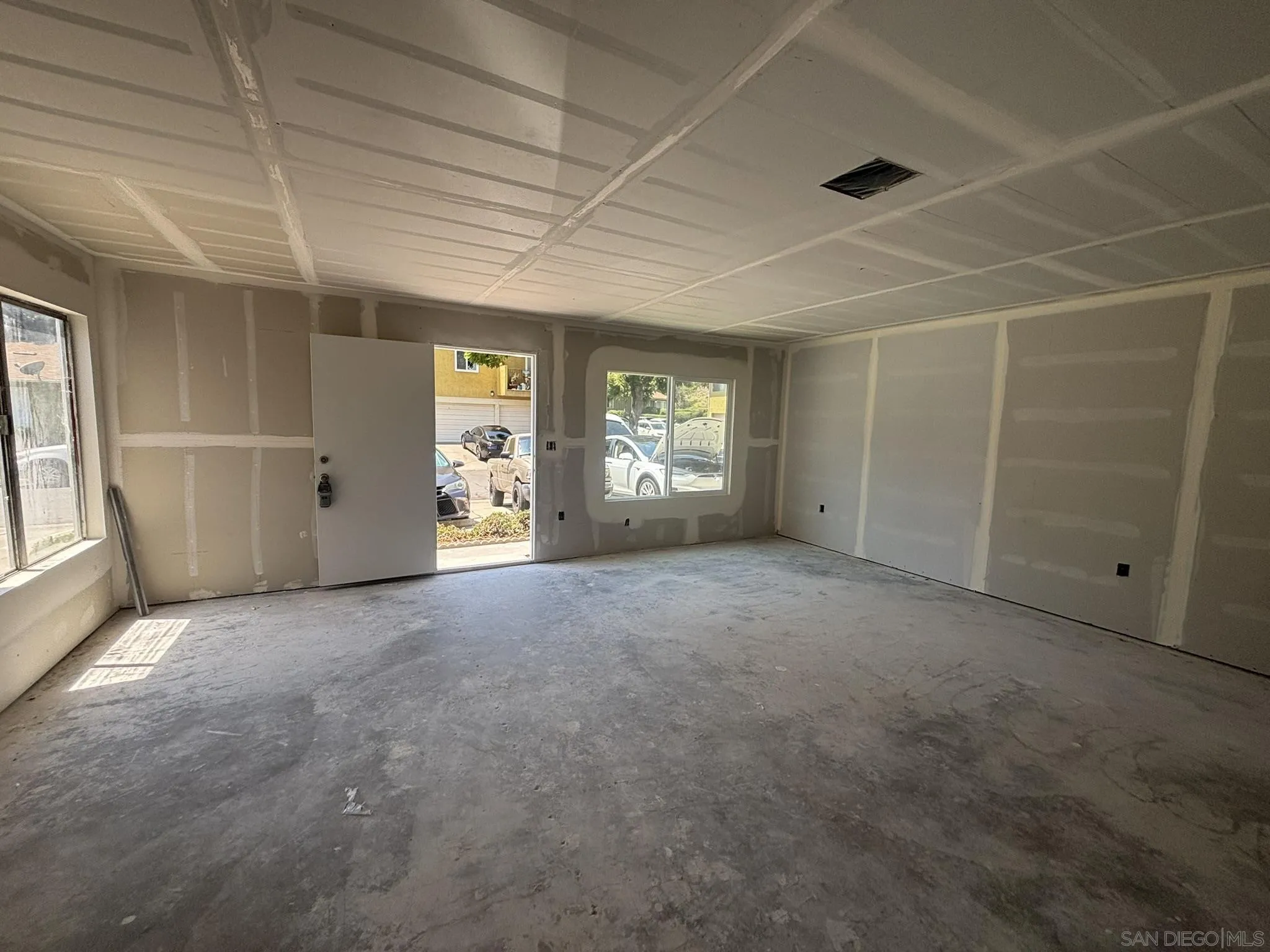 10443 Caminito Rimini, San Diego, CA 92129 - Photo 5 of 19, San Diego, CA