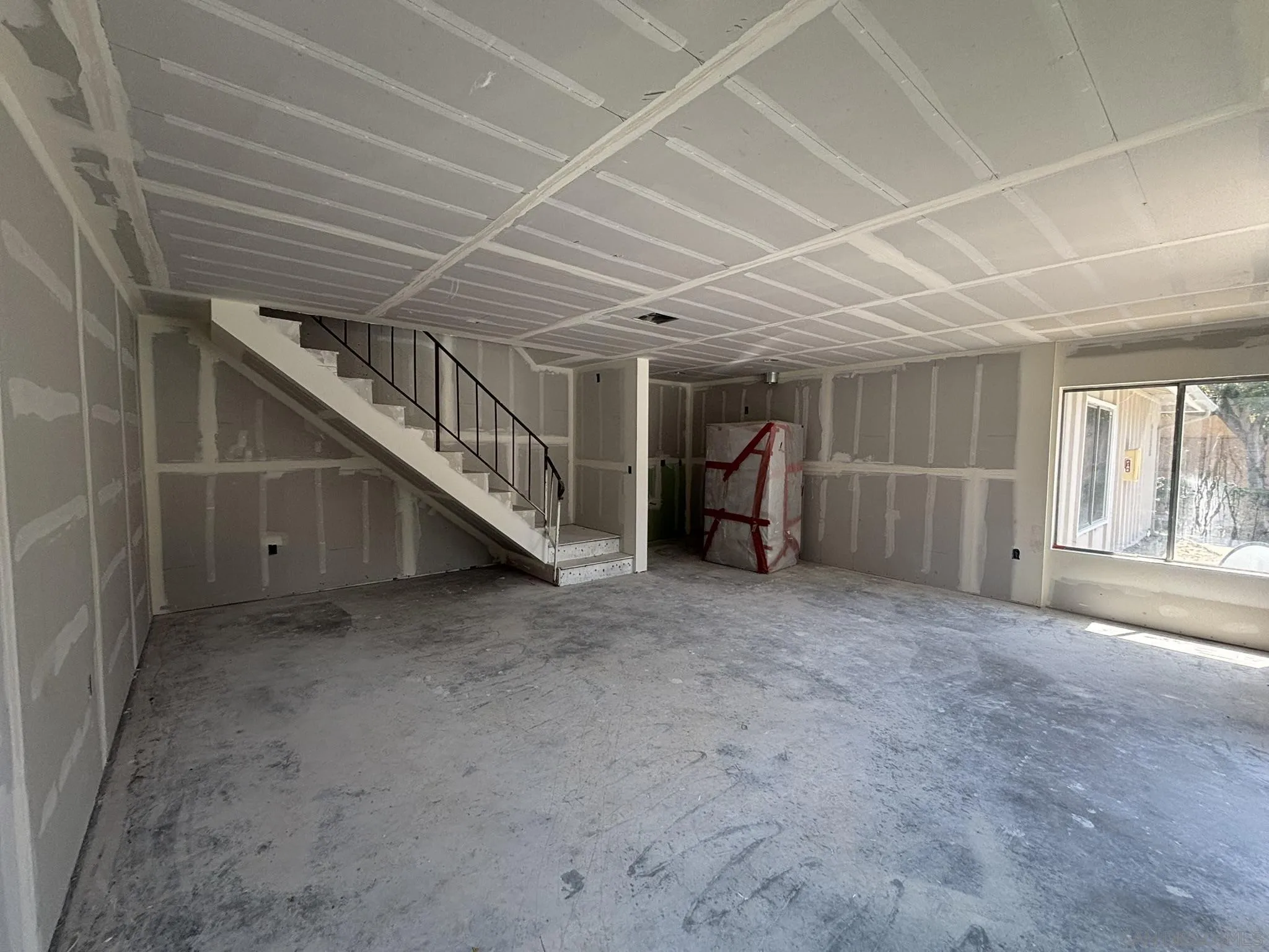 https://cdn.realtyfeed.com/cdn/127/260019506/e9d2c00c102edf0e03590ac428aa85b8.webp