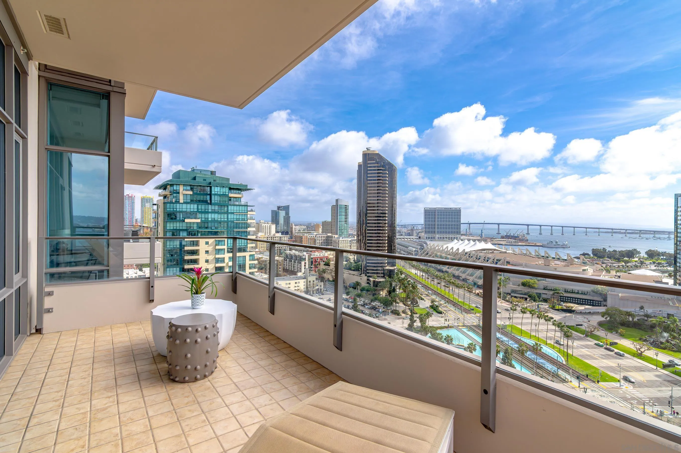 https://cdn.realtyfeed.com/cdn/127/260019507/4903395146379e453b7aa9fcca8797ff.webp
