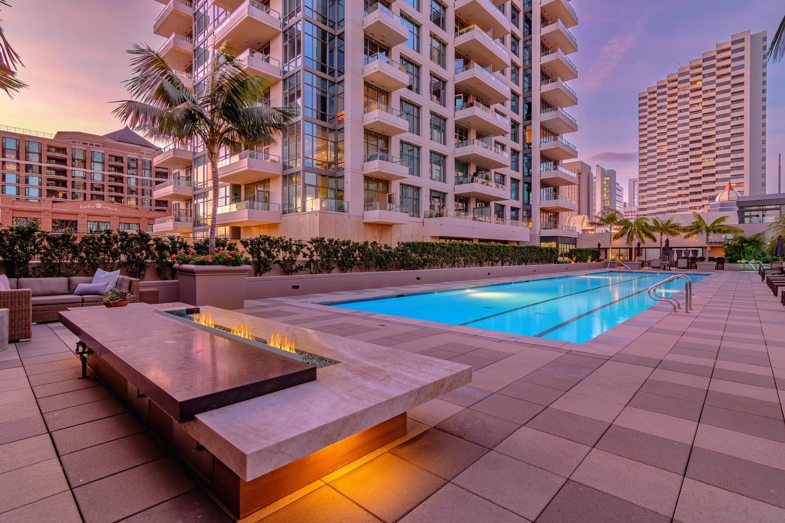 https://cdn.realtyfeed.com/cdn/127/260019507/82aa53964777a7f6393049fe58ac6556.webp