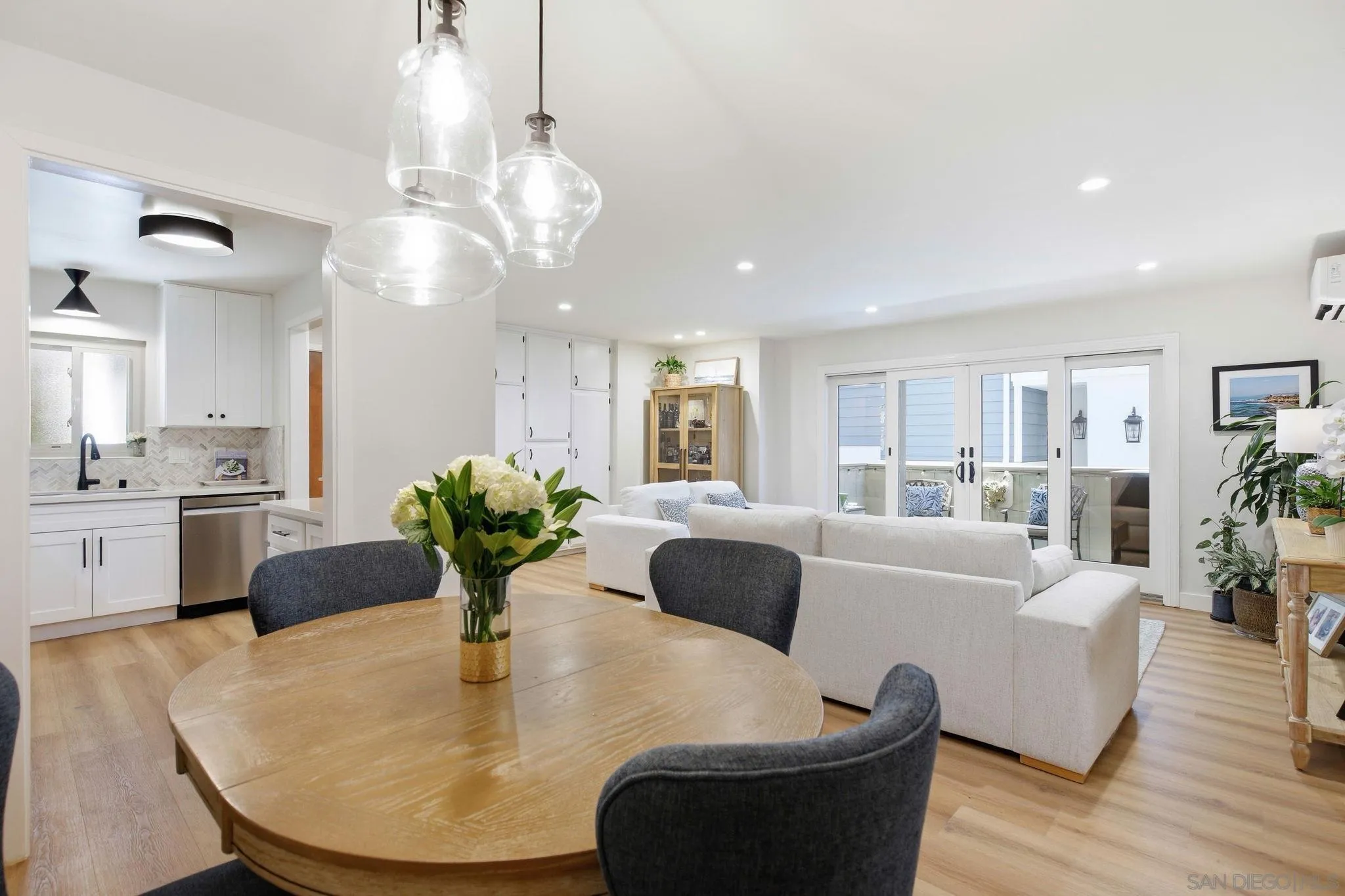 Photo #10: 260019513 Listing: Photo #10