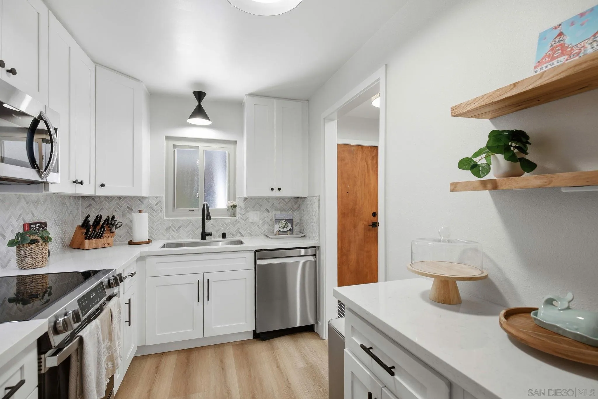 Photo #7: 260019513 Listing: Photo #7