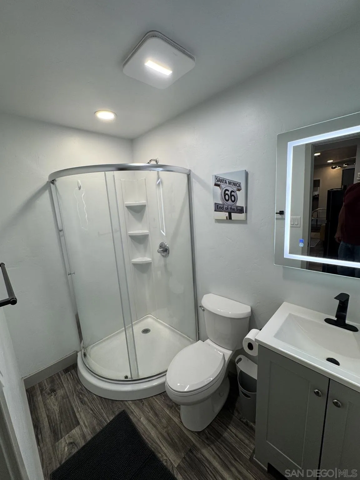https://cdn.realtyfeed.com/cdn/127/260019521/12b1f1ff4e31194f480bbe68e1169a90.webp
