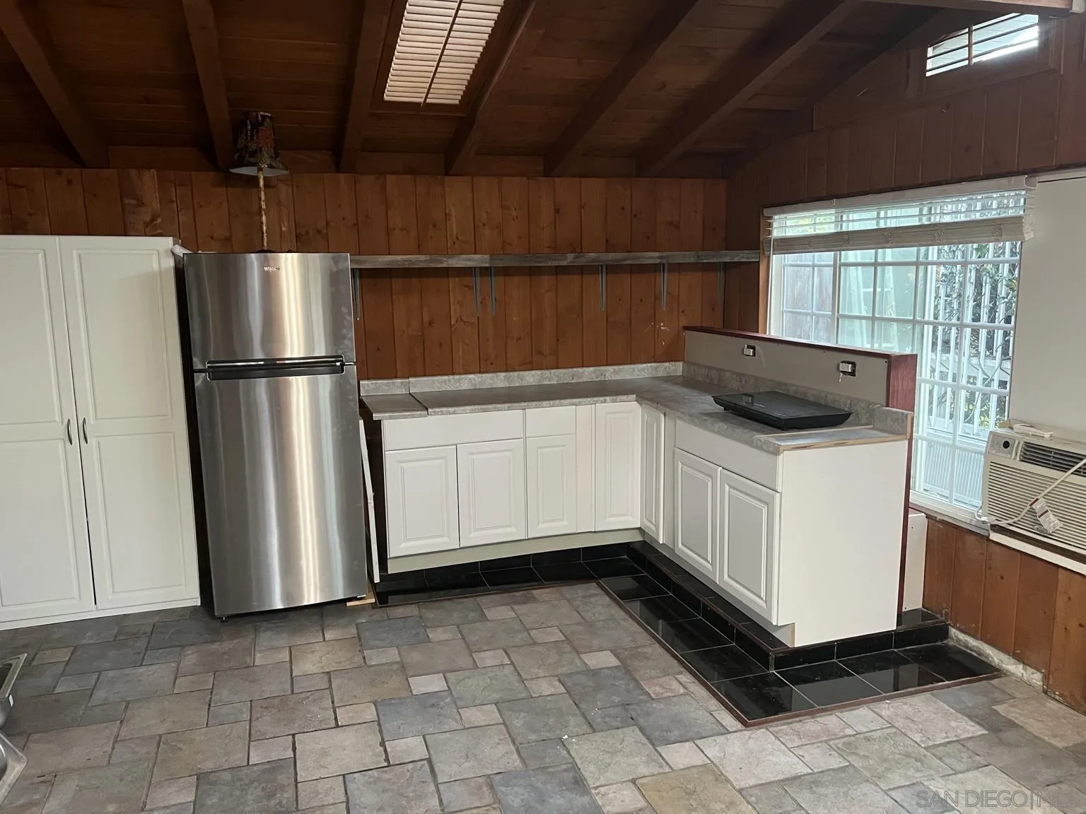 https://cdn.realtyfeed.com/cdn/127/260019521/43b80b639119bf39ab73d313080edb3e.webp