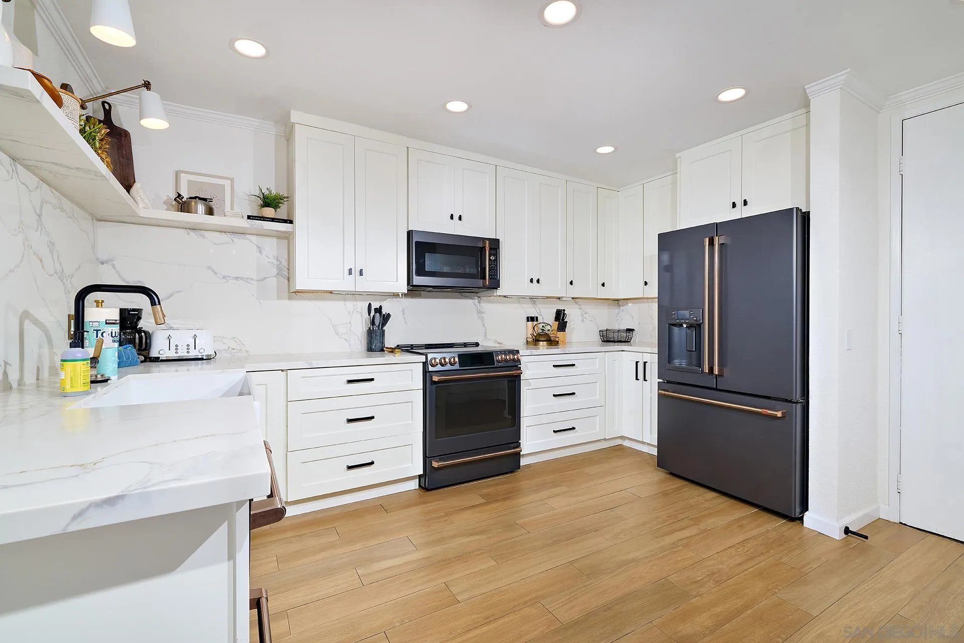 https://cdn.realtyfeed.com/cdn/127/260019522/d945d4c7a1a6ee580c2c7c55346ac163.webp