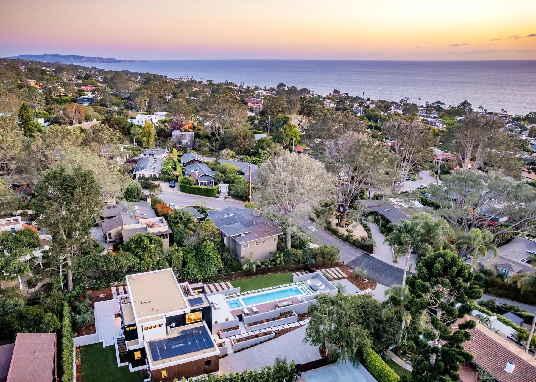 https://cdn.realtyfeed.com/cdn/127/260019524/442bec1633df64cbd12b360b73c942e8.webp