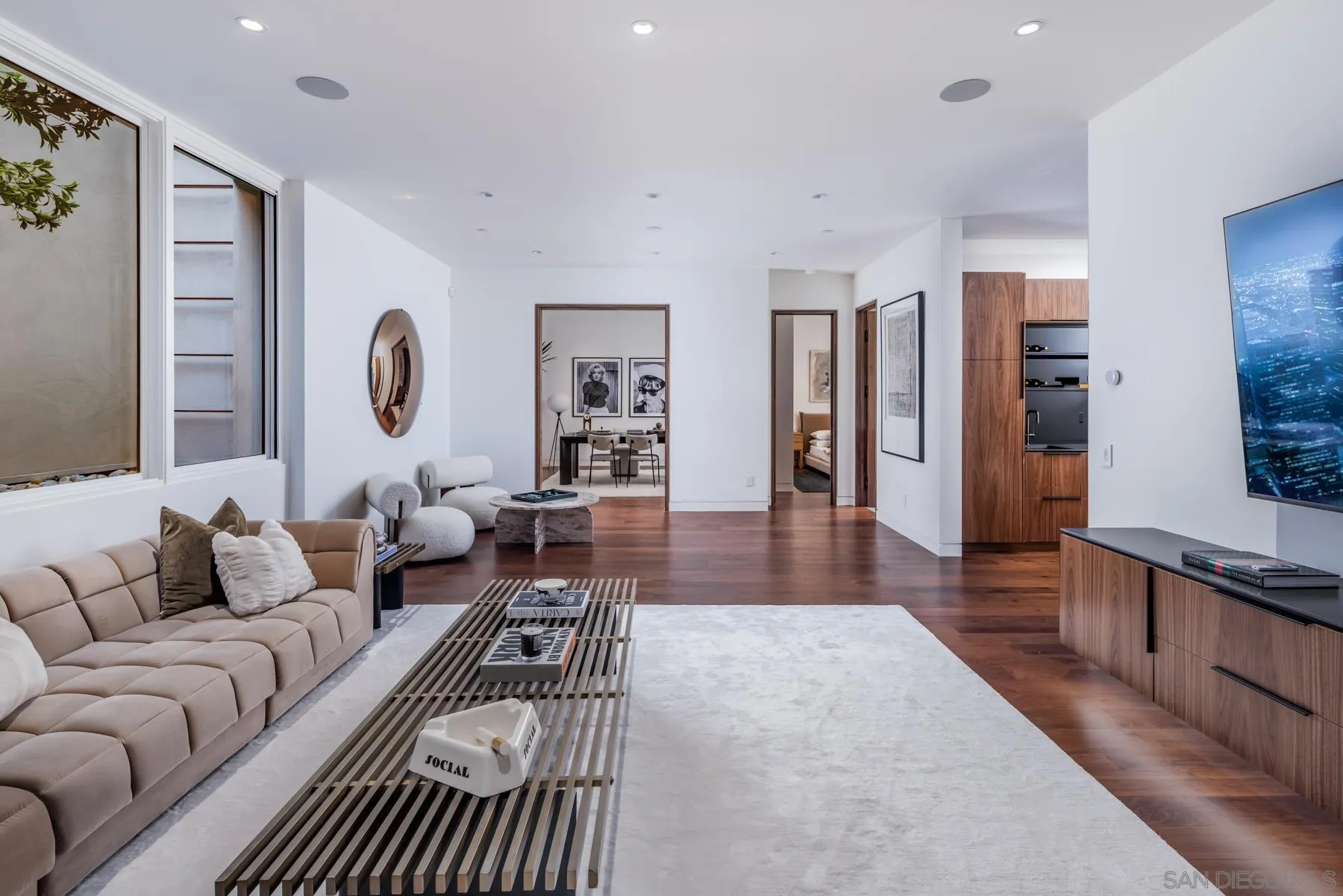 https://cdn.realtyfeed.com/cdn/127/260019524/8398c0b56e799c73819584149f40bb54.webp
