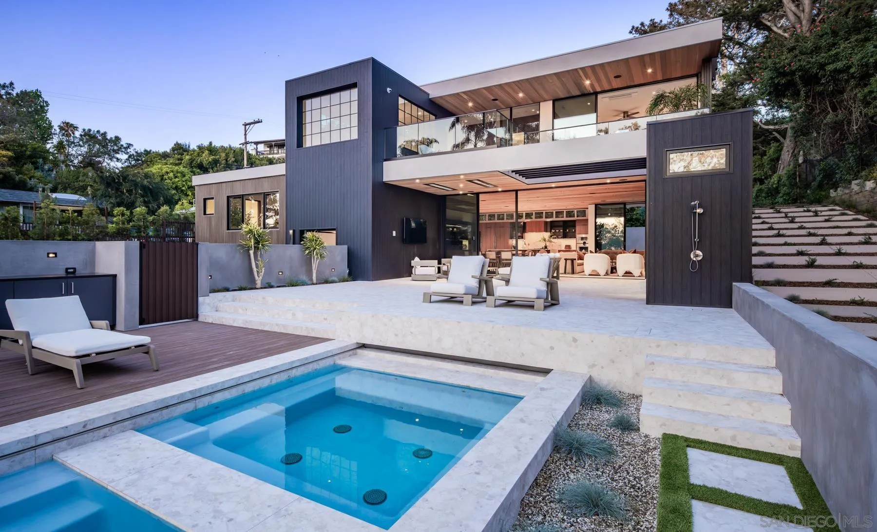 https://cdn.realtyfeed.com/cdn/127/260019524/d47fc974e8951ce4db7bc1becf0b874f.webp