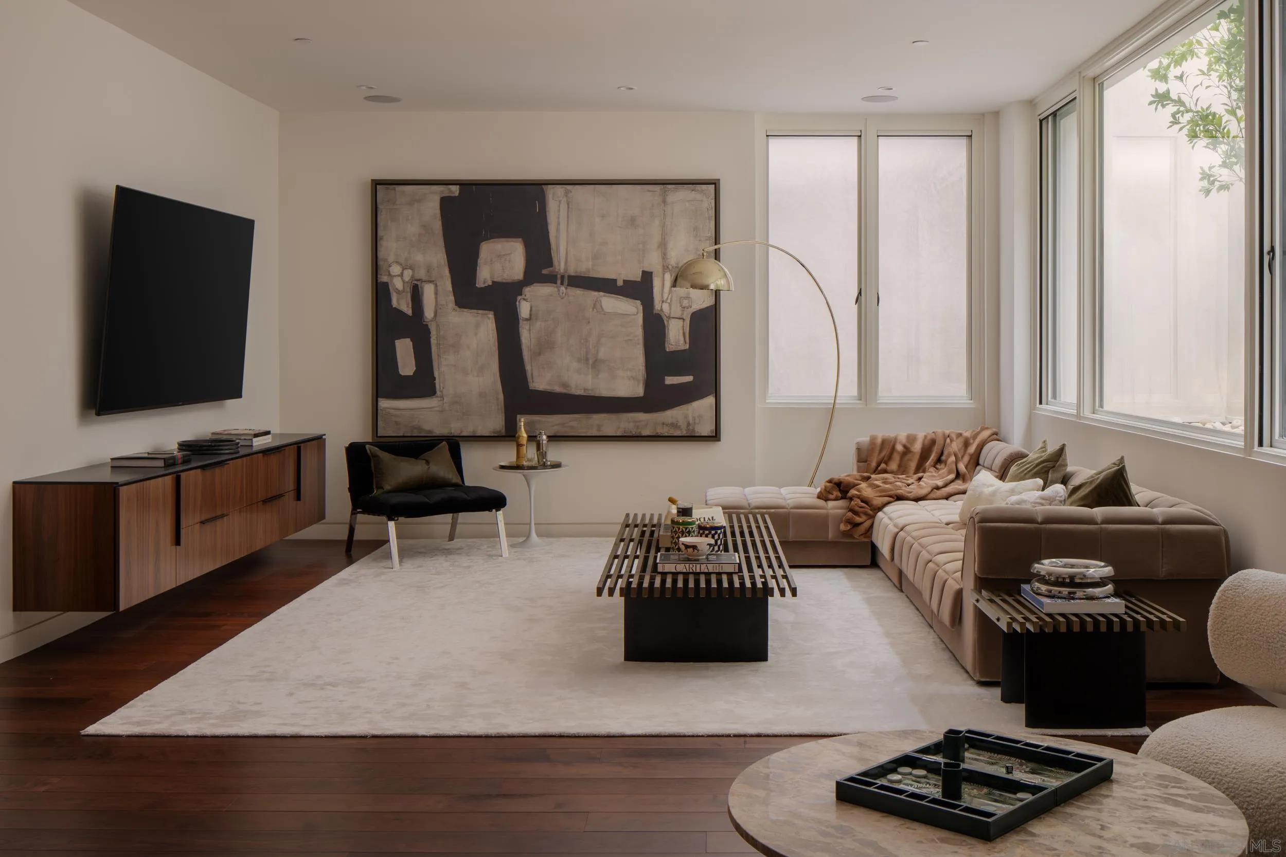 https://cdn.realtyfeed.com/cdn/127/260019524/febbe2aa2fcf2b7e8d061b6c29be1509.webp