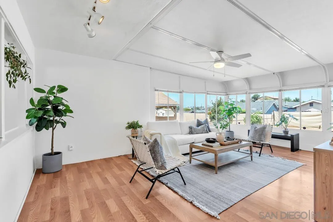 https://cdn.realtyfeed.com/cdn/127/260019525/1c4950784e94e64288860335a7a198de.webp