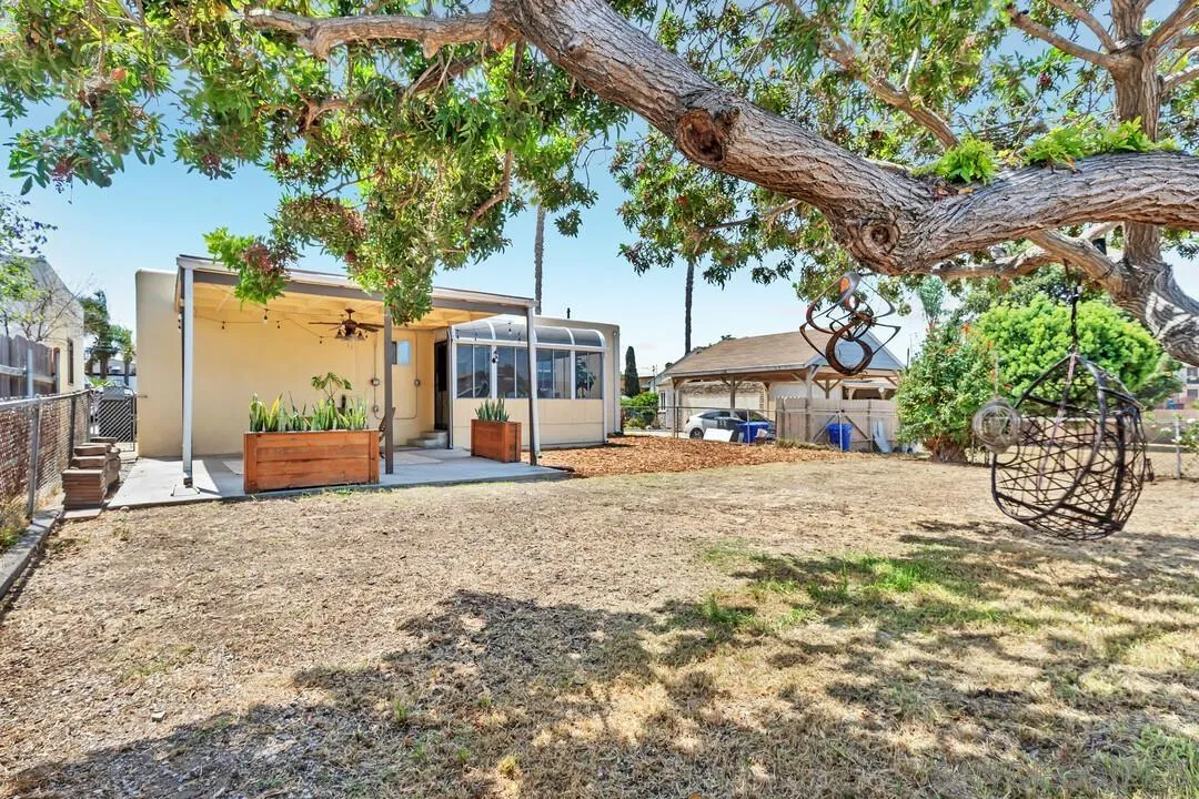 https://cdn.realtyfeed.com/cdn/127/260019525/1dfcb8bb4f6f368826482076e280ffcf.webp