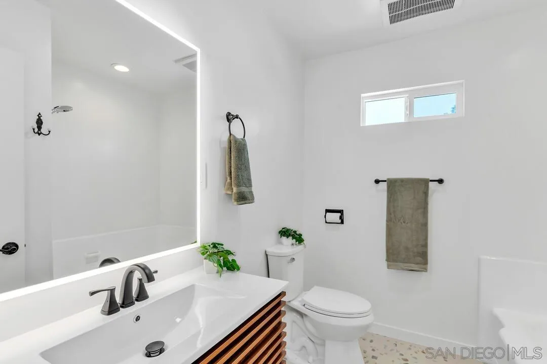 https://cdn.realtyfeed.com/cdn/127/260019525/31a098d41efa31621a2583ed404b35c9.webp