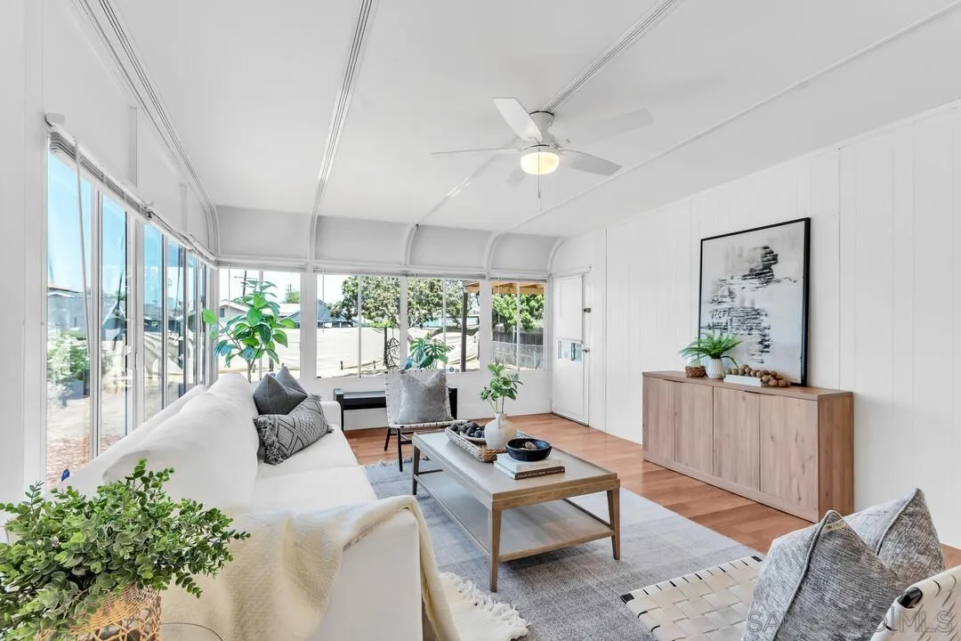 https://cdn.realtyfeed.com/cdn/127/260019525/dfb3adc72e06575bc0dc23dd1a9f6917.webp