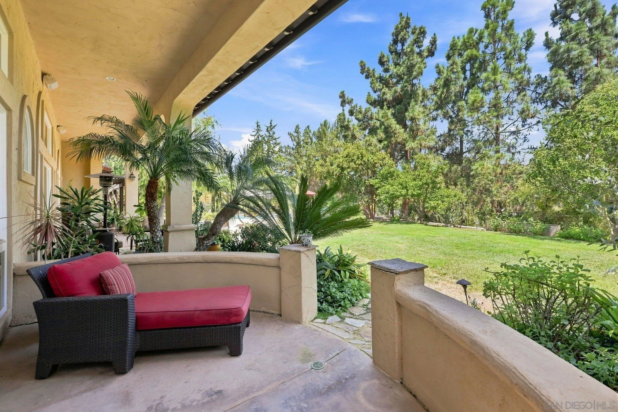 https://cdn.realtyfeed.com/cdn/127/260019526/08ddaf8e4301a94ae18b27e7ea62d4c4.webp