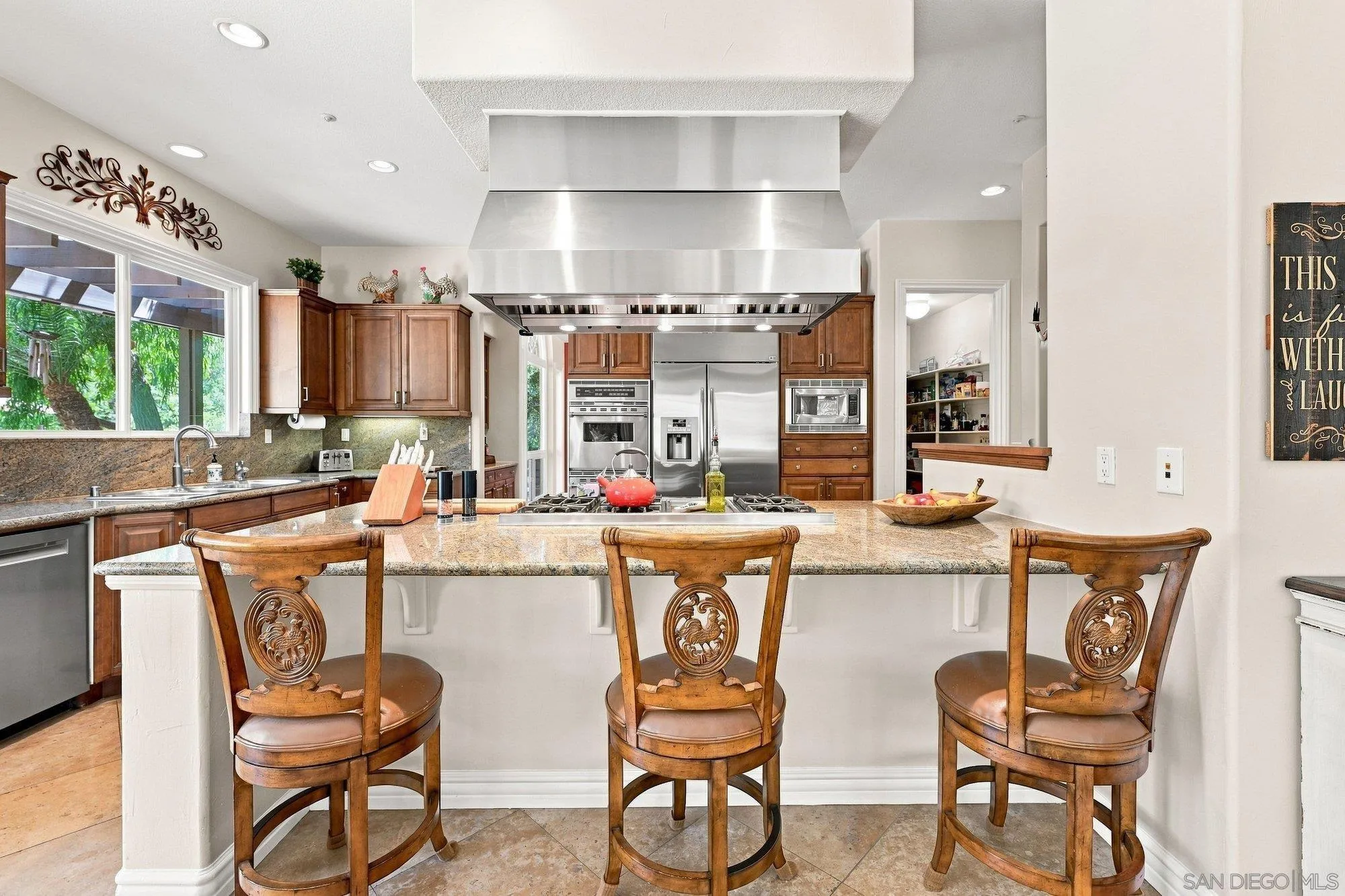 https://cdn.realtyfeed.com/cdn/127/260019526/17d6ec19696e61a62d013678f7c13f68.webp