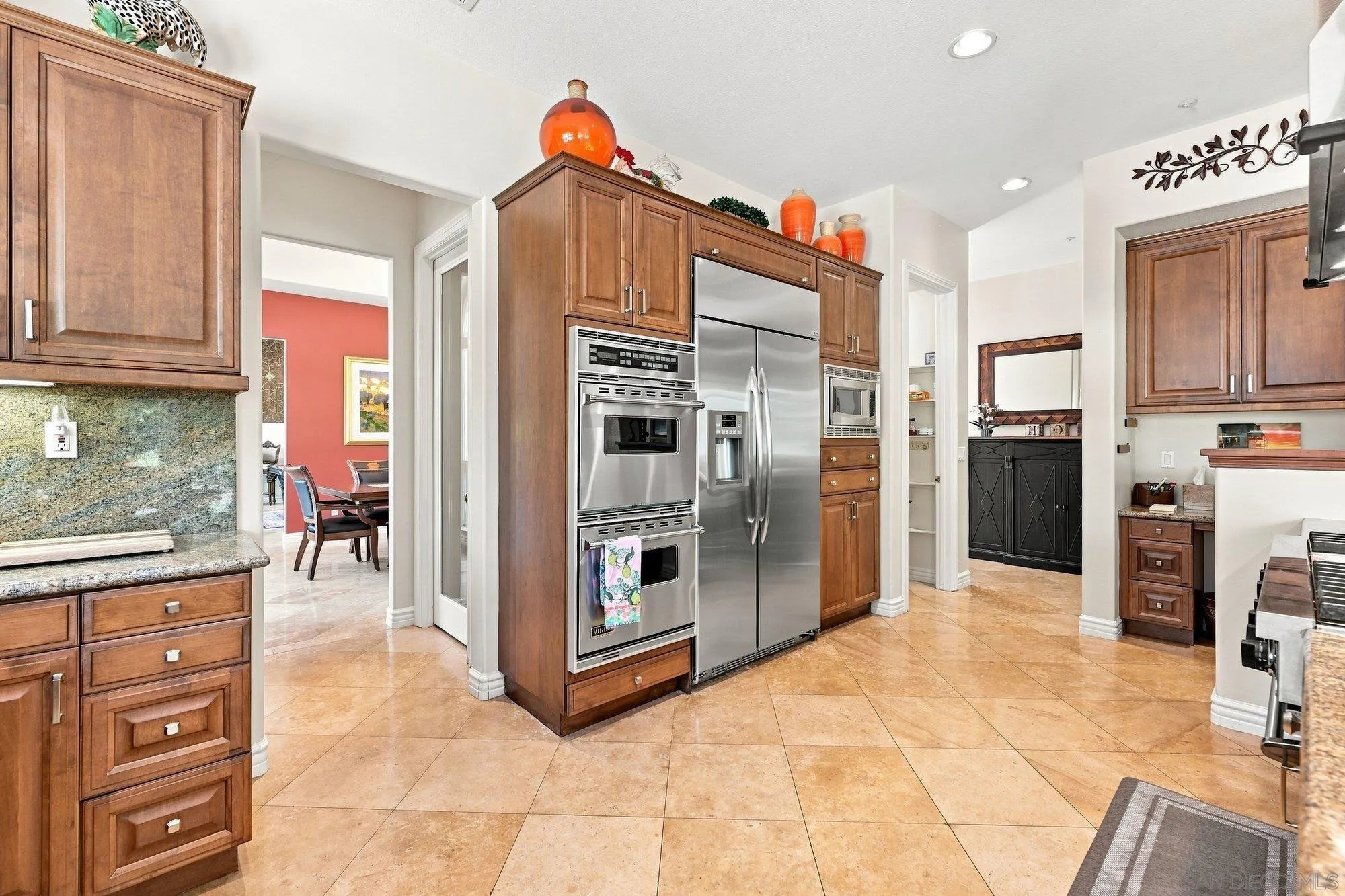 https://cdn.realtyfeed.com/cdn/127/260019526/4aaf99ca71a6854d62599dd33429730f.webp