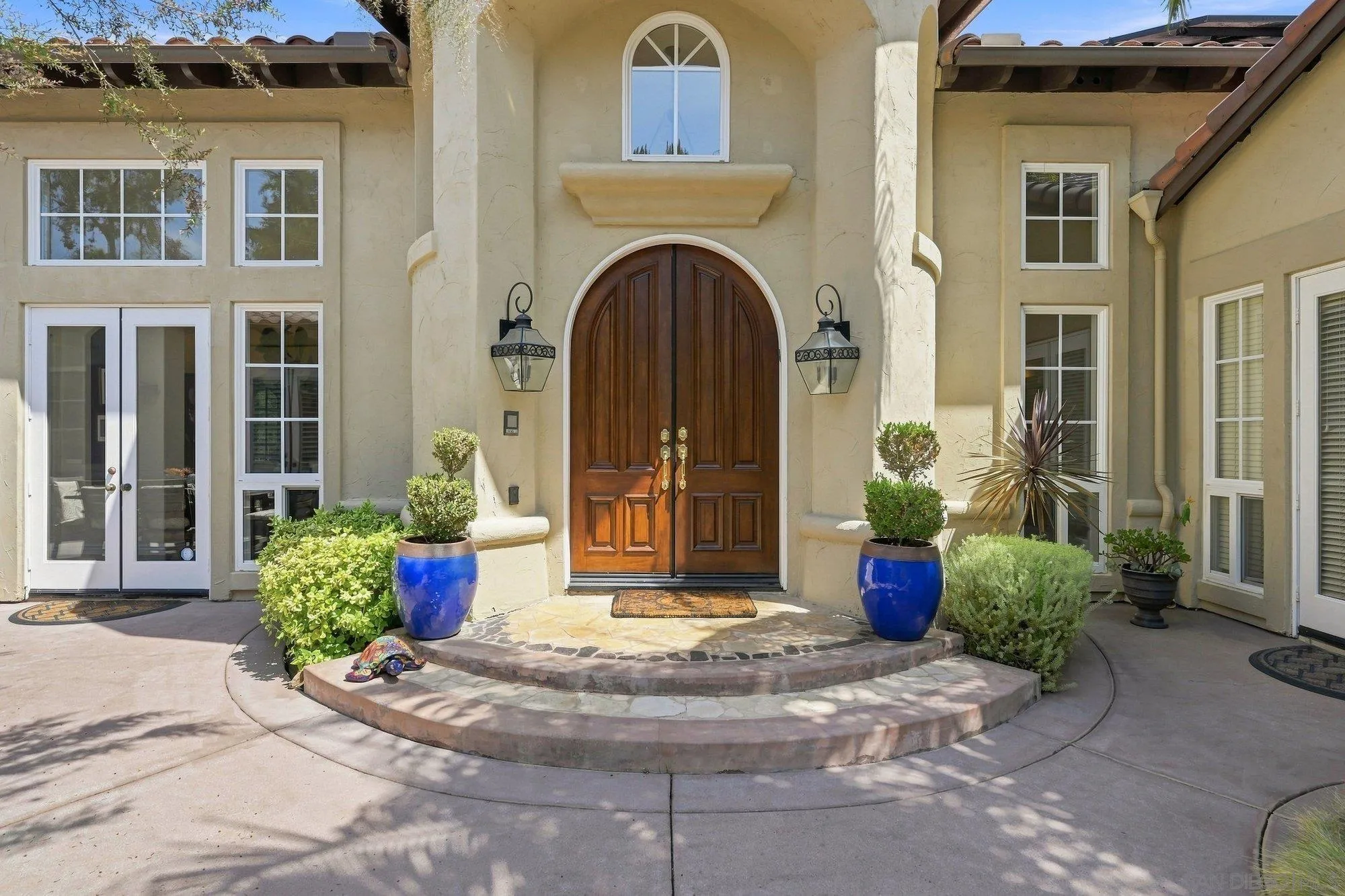 https://cdn.realtyfeed.com/cdn/127/260019526/73ddb051239e75f2b414c84f8f277ac2.webp