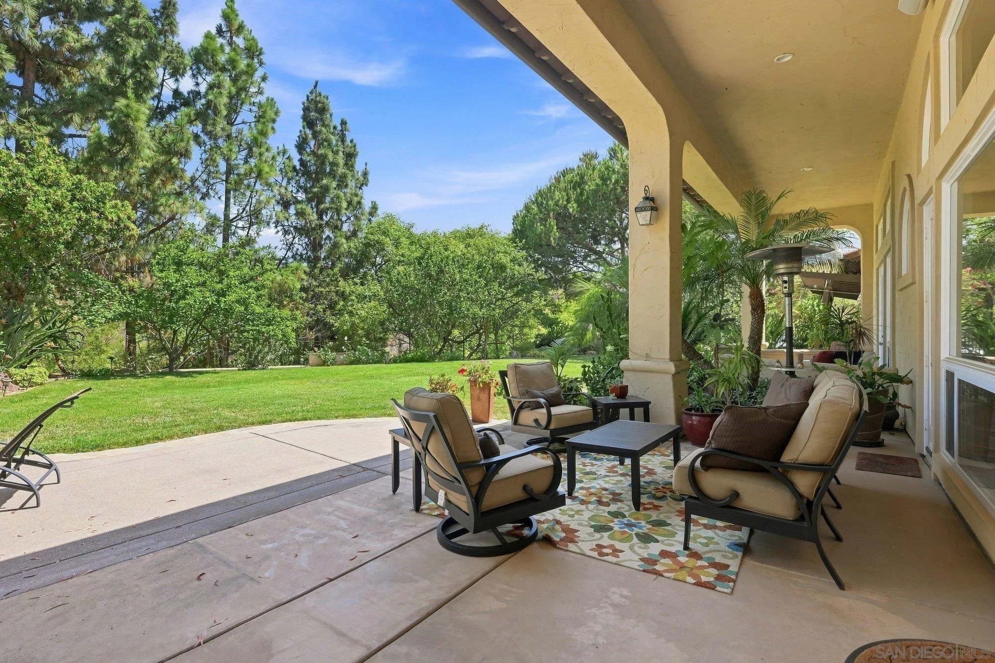 https://cdn.realtyfeed.com/cdn/127/260019526/97f7a715b7cc2e094b15671317fcbef9.webp