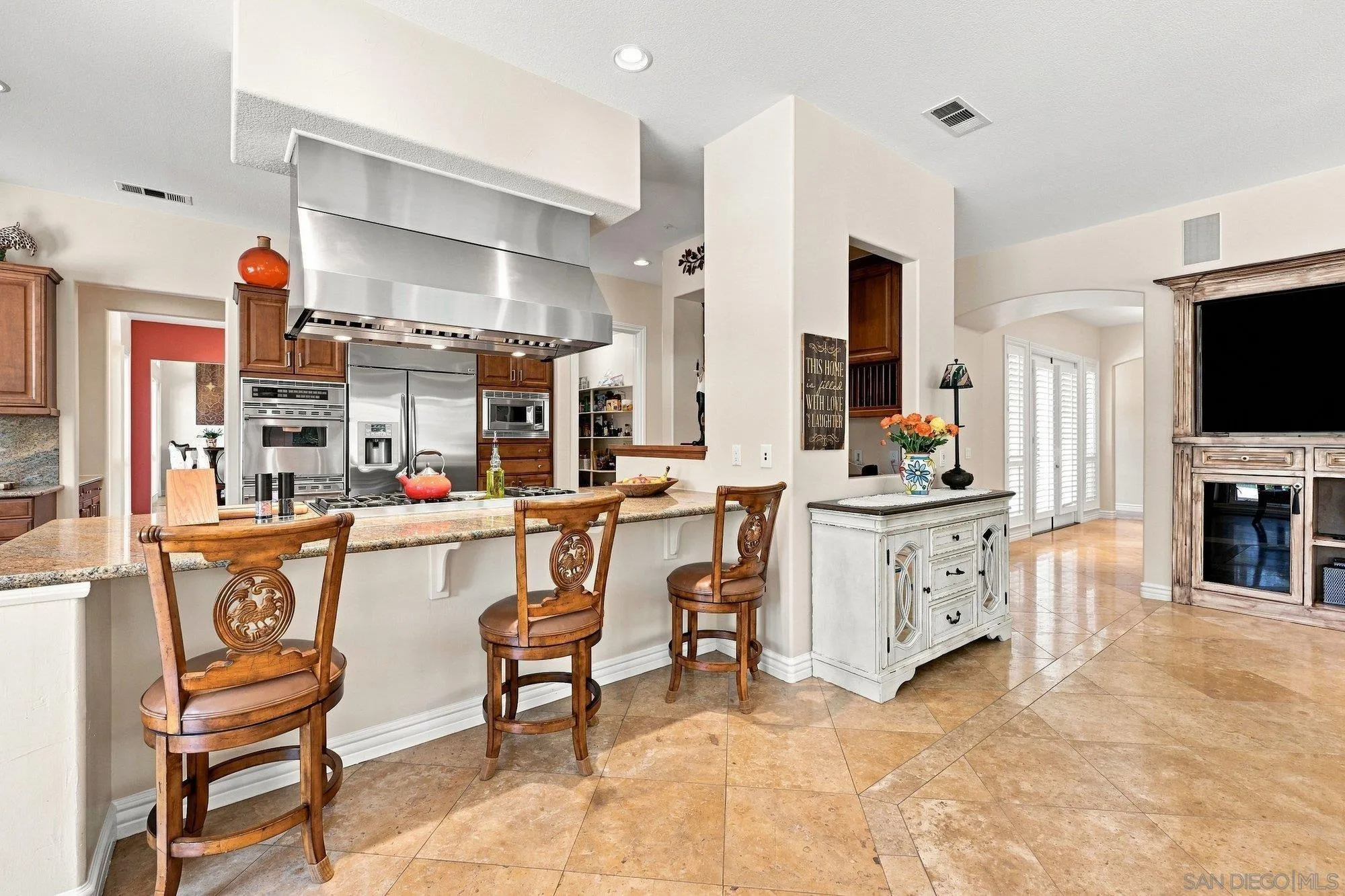 https://cdn.realtyfeed.com/cdn/127/260019526/bfc8085fd2e84d1ac437ee371d7ec18a.webp