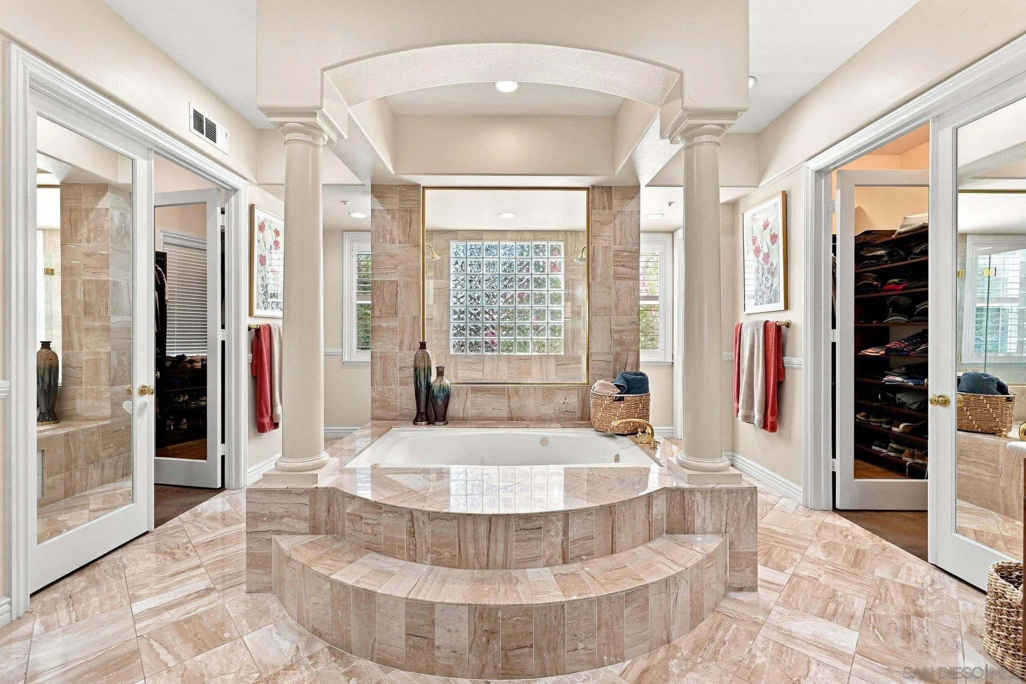 https://cdn.realtyfeed.com/cdn/127/260019526/cd66e46282f5a0b7ae47188a335ef0f0.webp