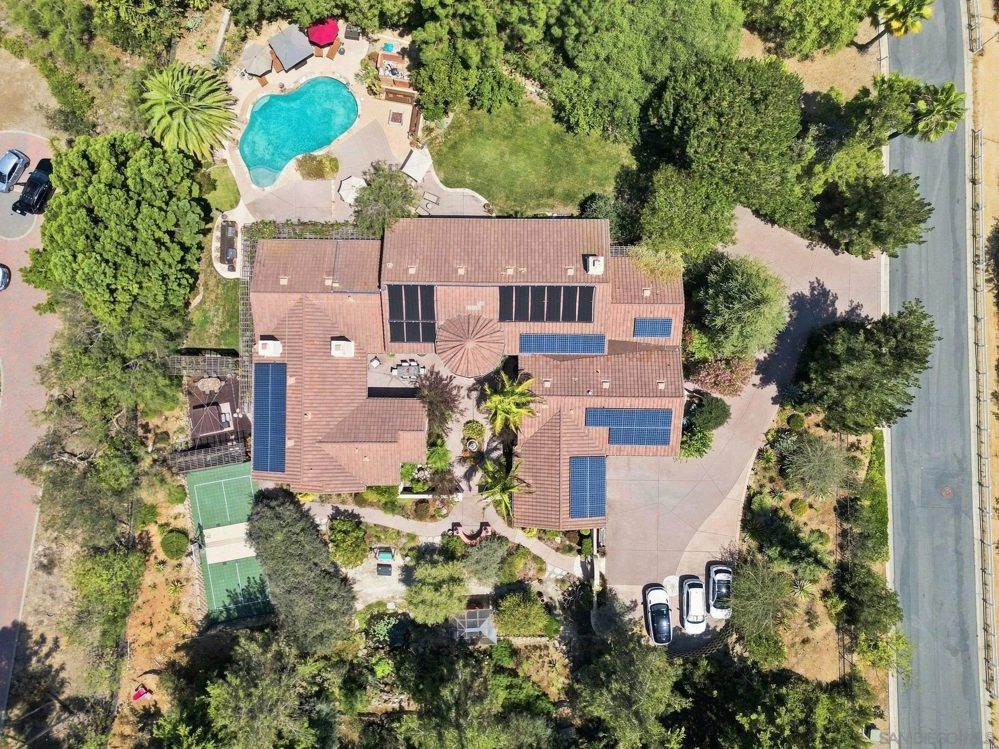 https://cdn.realtyfeed.com/cdn/127/260019526/d7d2c98123b70e8fb977eee1a663b1b3.webp