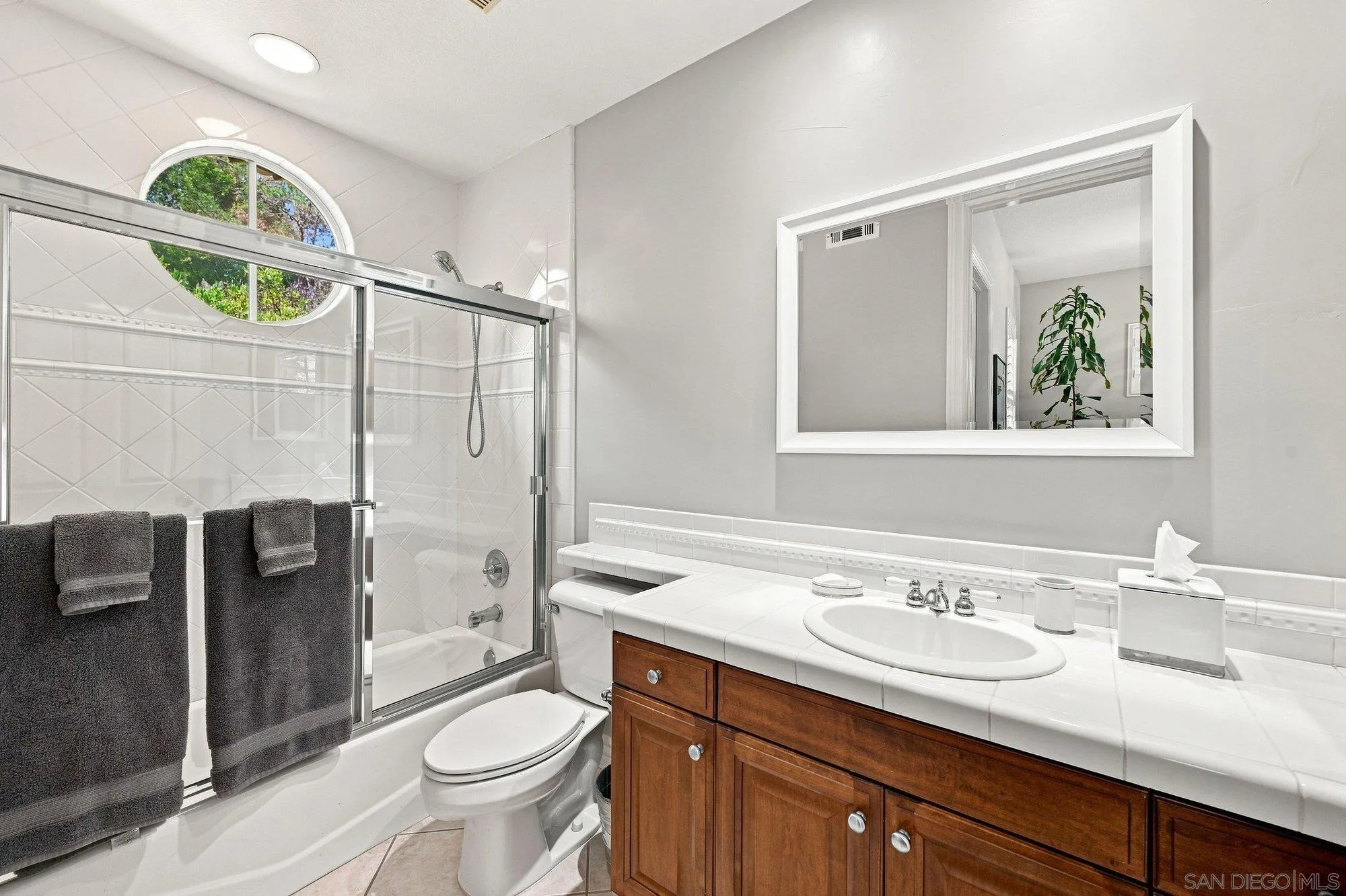 https://cdn.realtyfeed.com/cdn/127/260019526/d96cf311c71d965ecbb92dc6f9599fb7.webp