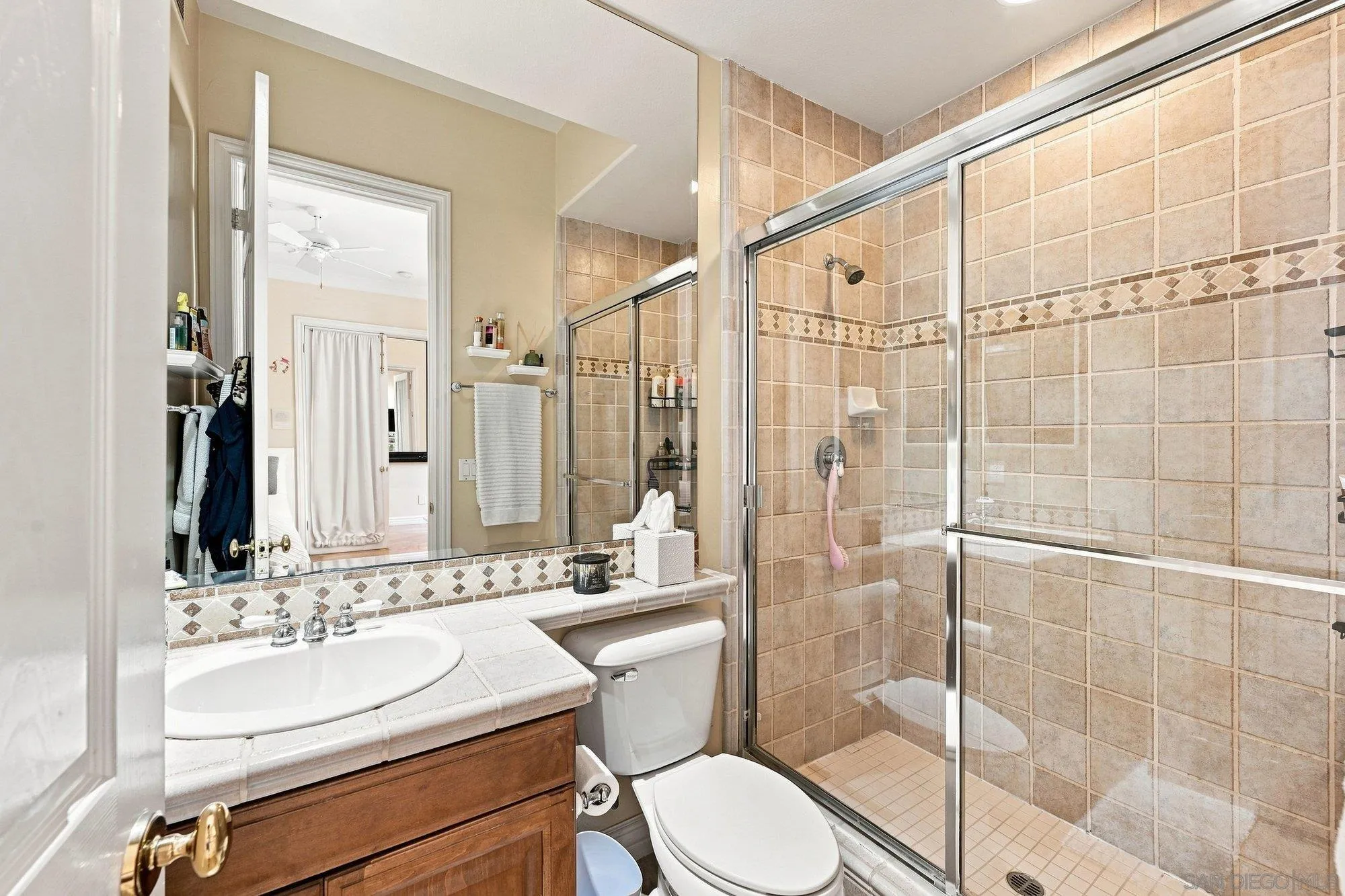 https://cdn.realtyfeed.com/cdn/127/260019526/e80b9dee86f16586445ec53610278362.webp