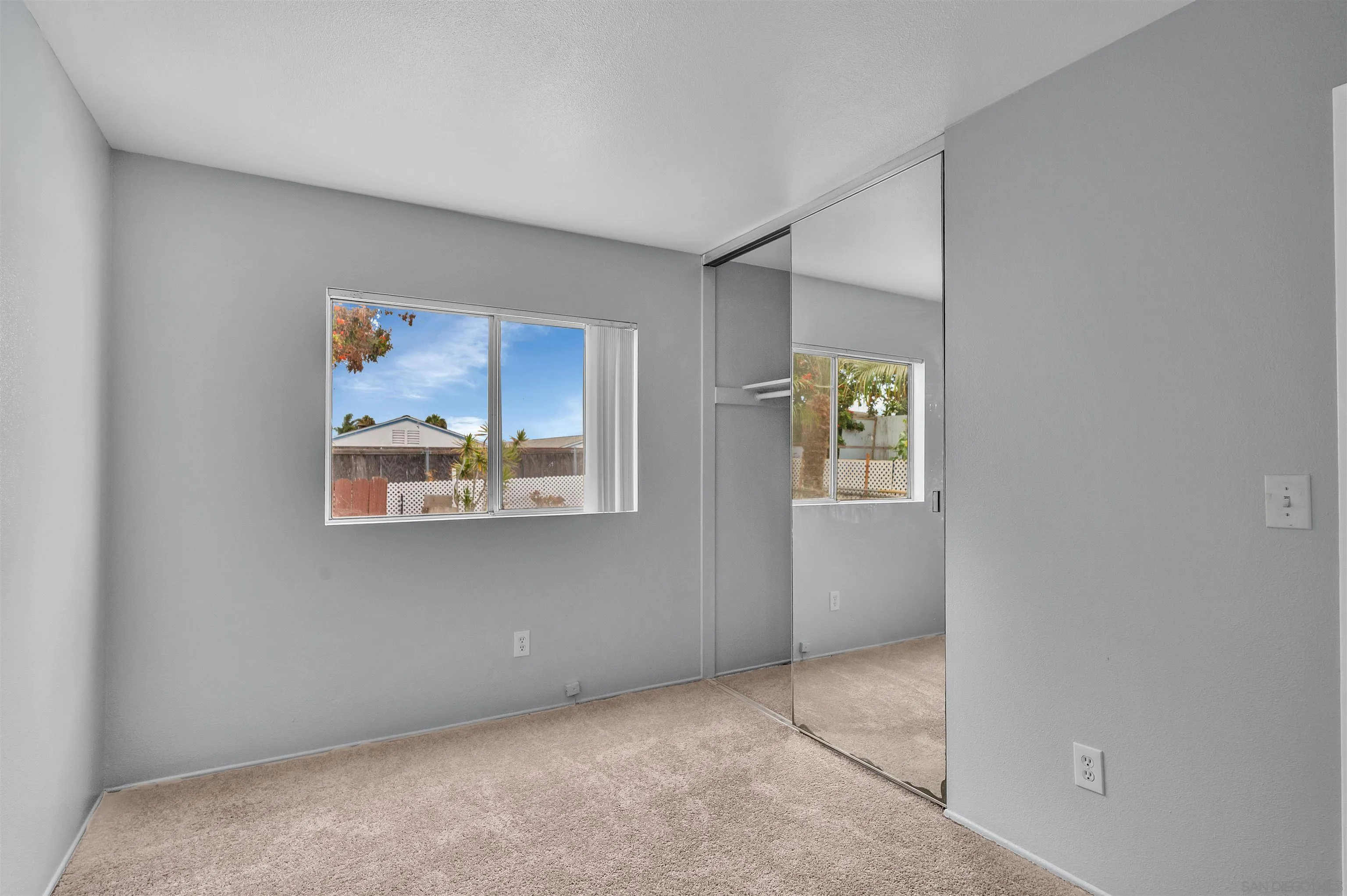 https://cdn.realtyfeed.com/cdn/127/260019533/297c75837d77f0c0b24fb33943802e18.webp