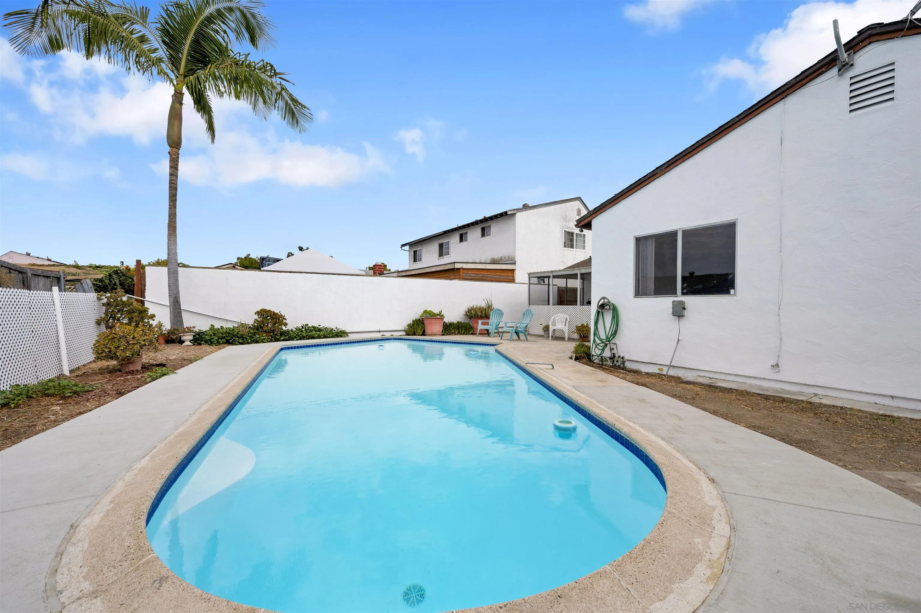 https://cdn.realtyfeed.com/cdn/127/260019533/f27dd43ec1fe64a648f8d48eb08af6d6.webp